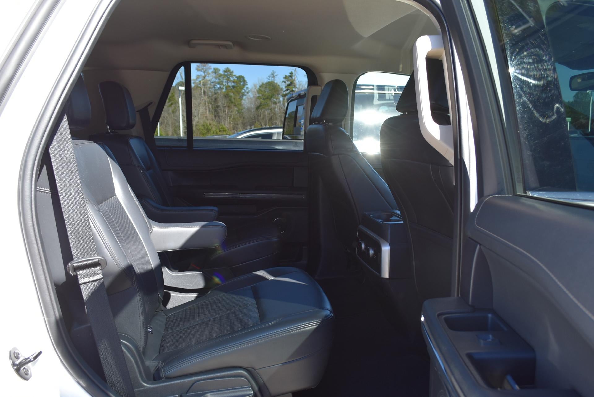 2024 Ford Expedition XLT 4x2