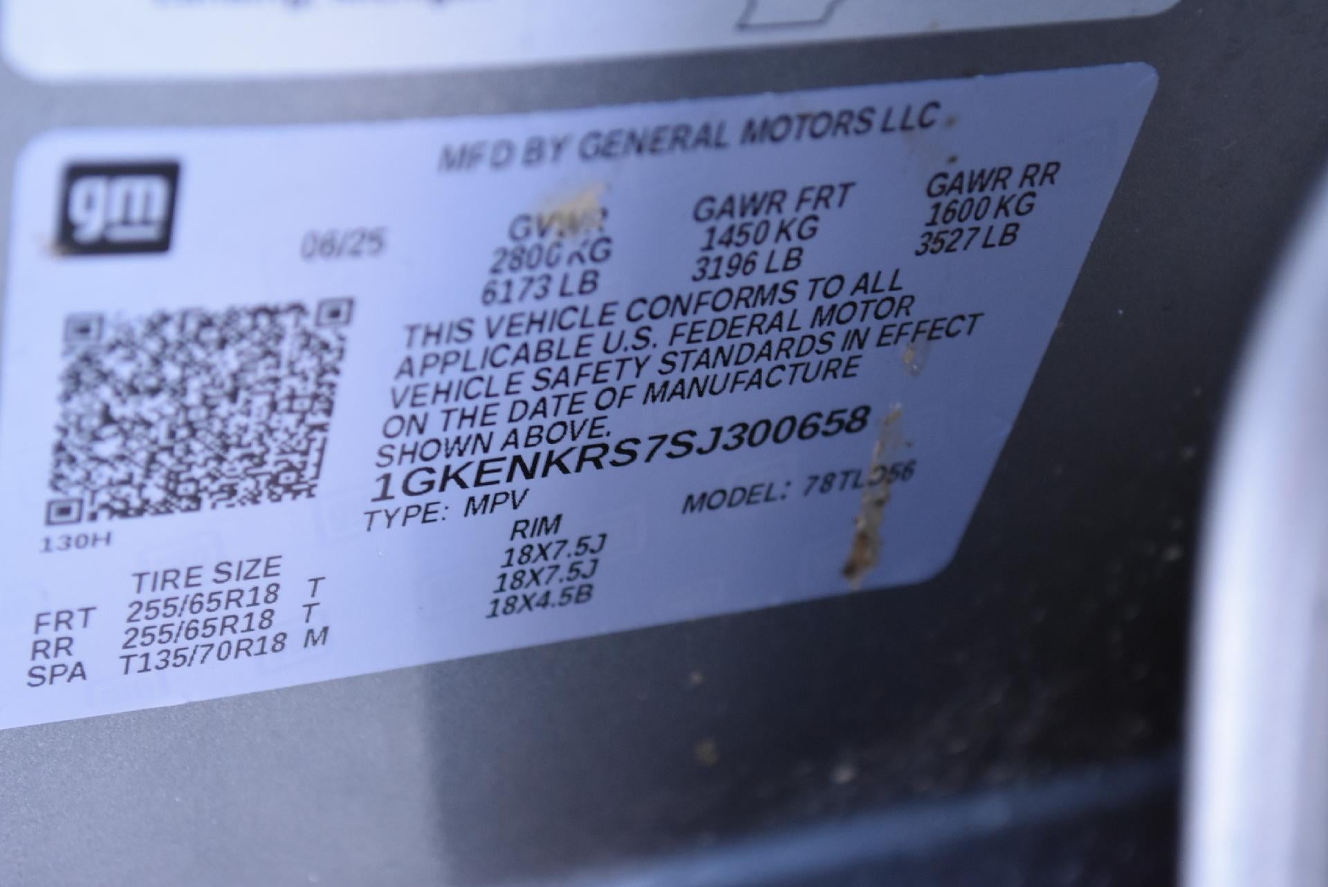 2025 GMC Acadia Elevation