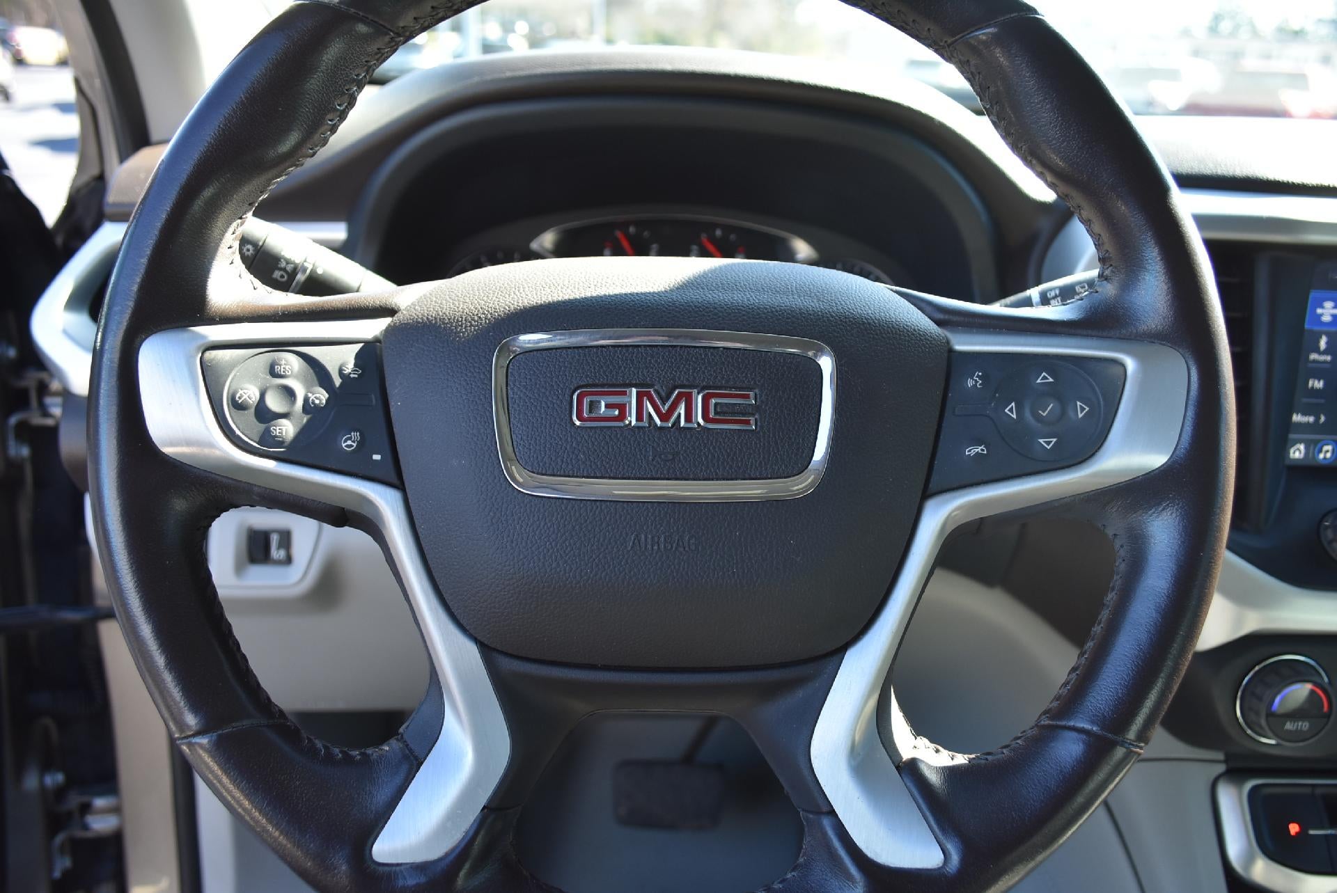 2022 GMC Acadia FWD SLT