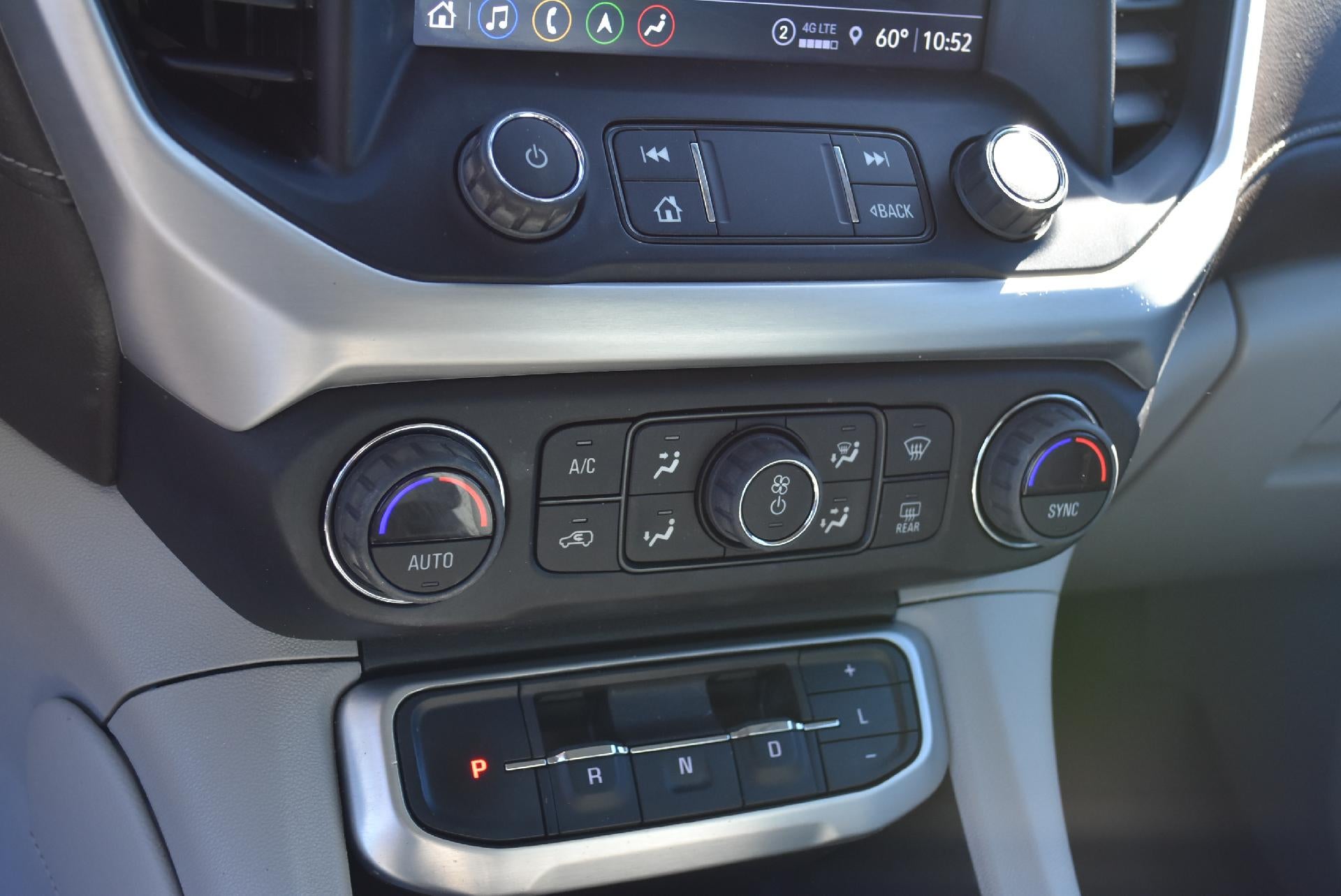 2022 GMC Acadia FWD SLT