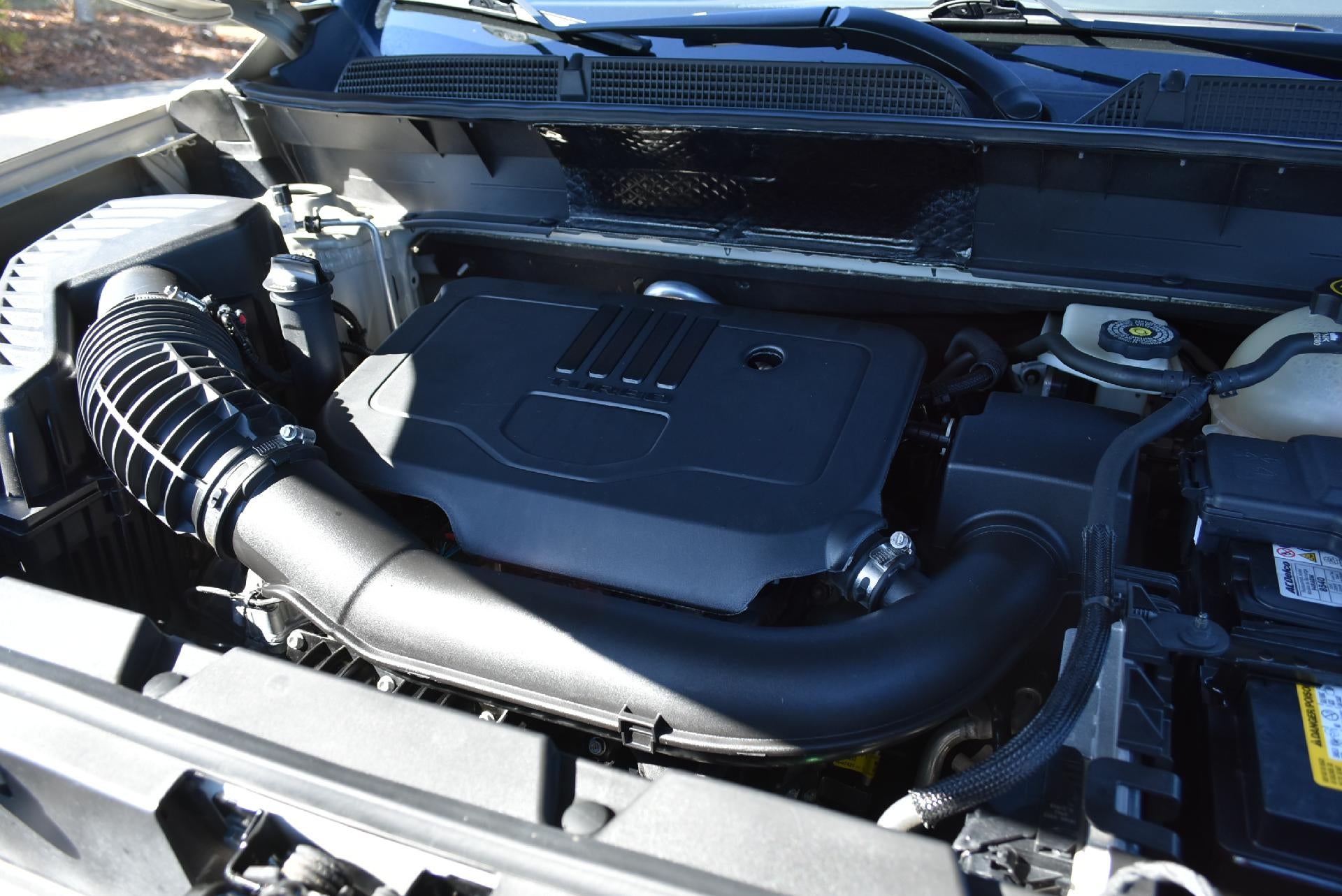 2022 GMC Acadia FWD SLT