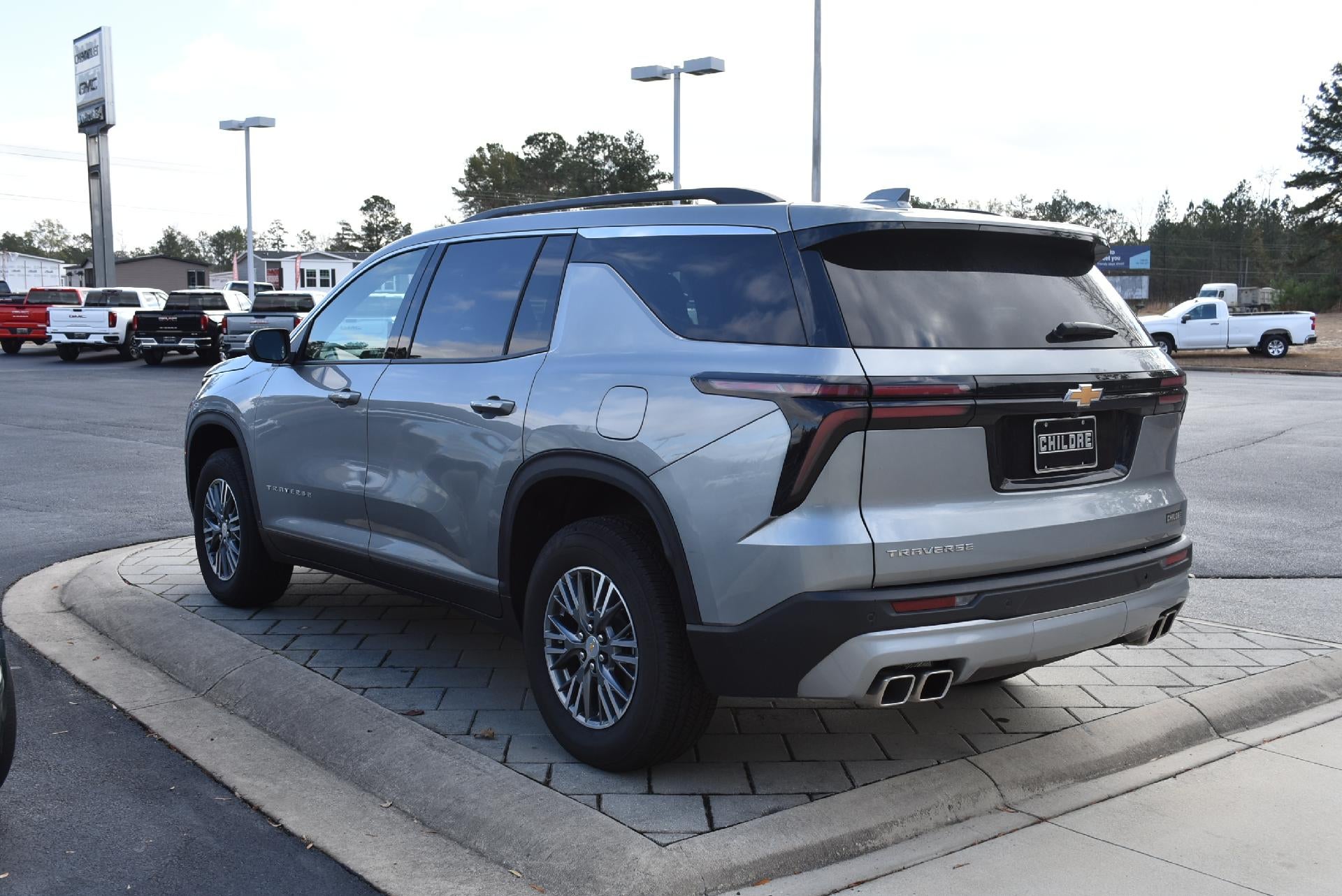 2025 Chevrolet Traverse LT w/1LT