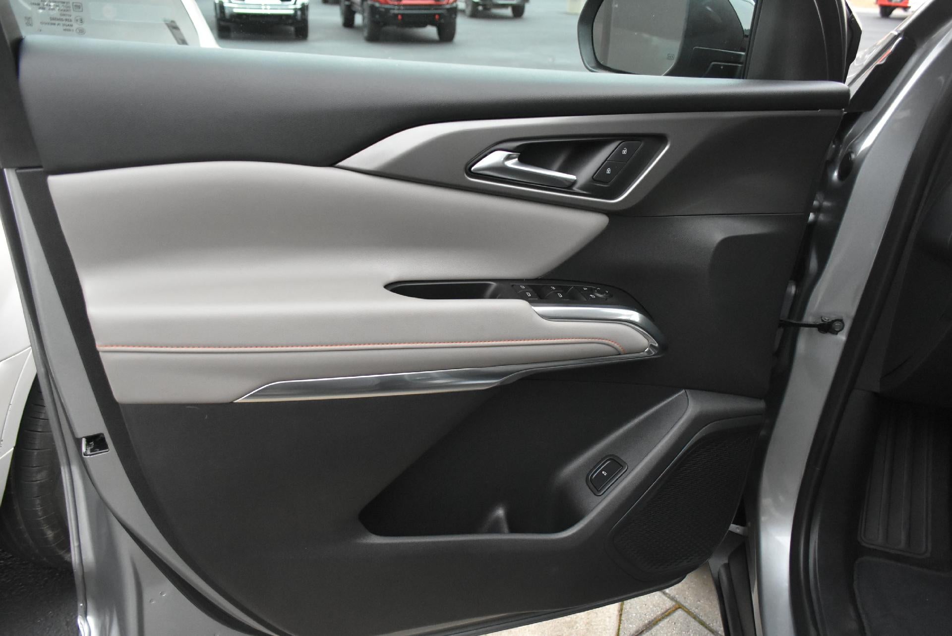 2025 Chevrolet Traverse LT w/1LT