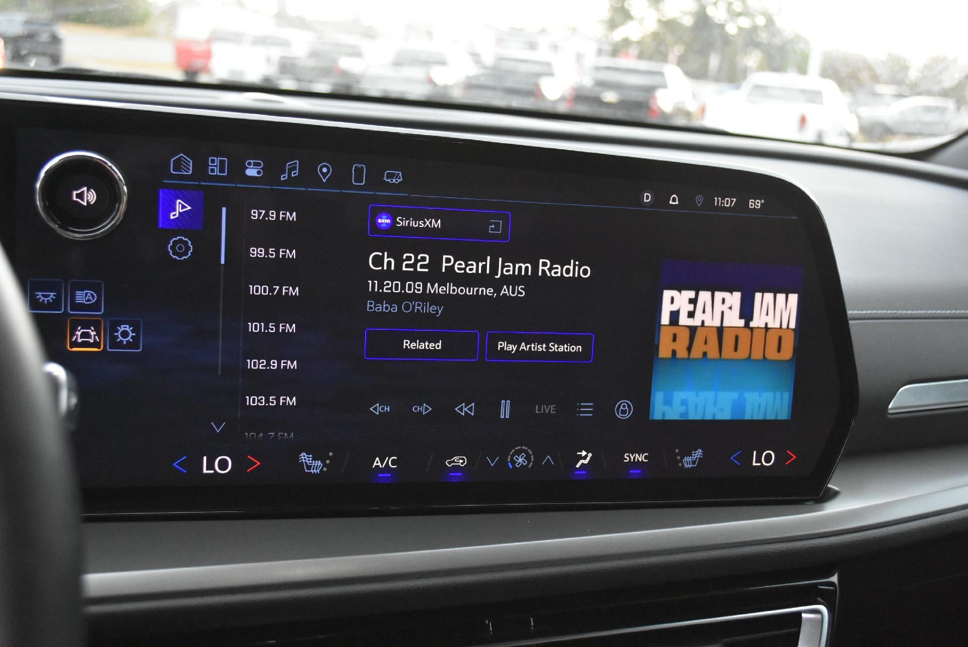 2025 Chevrolet Traverse LT w/1LT