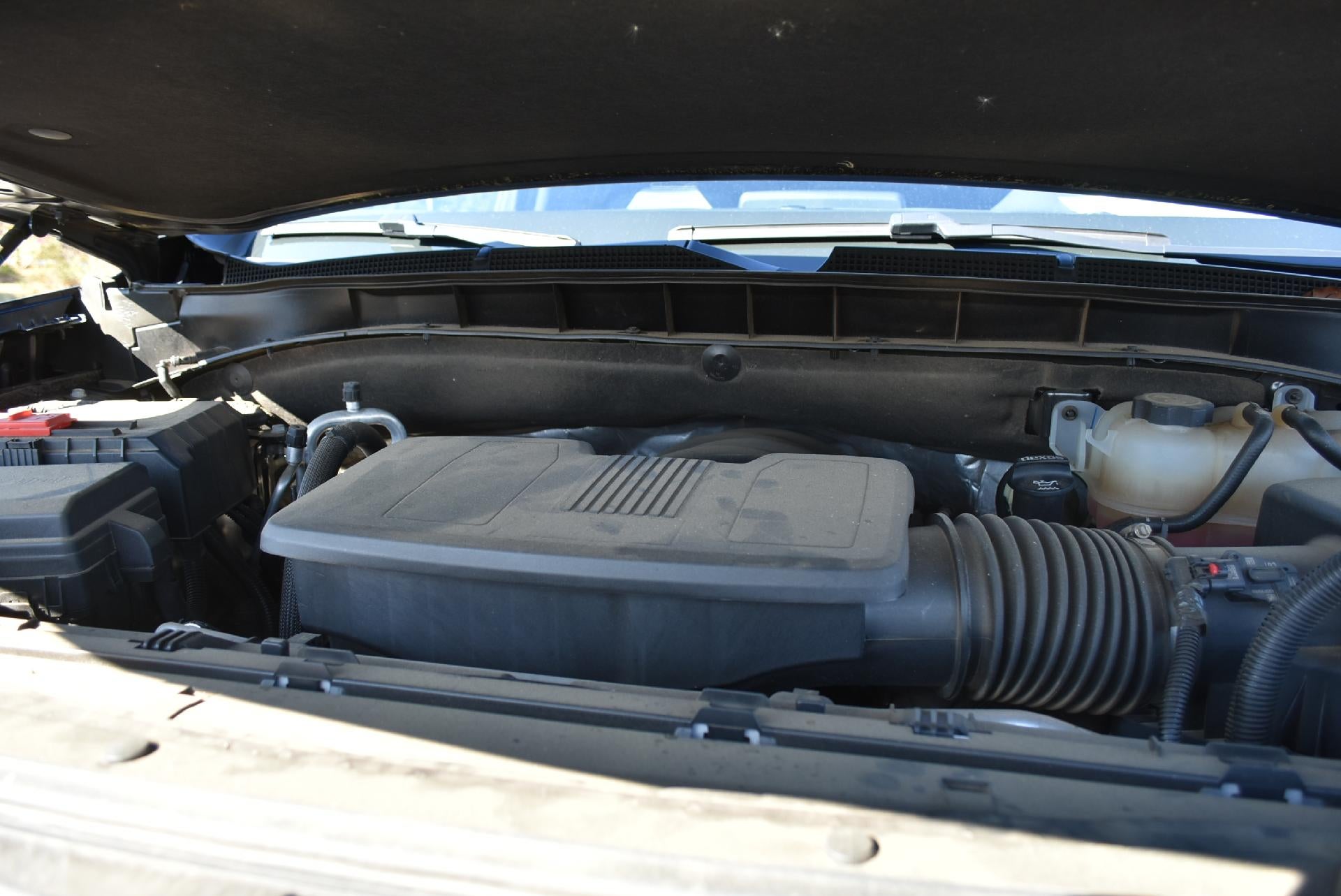 2023 Chevrolet Suburban 2WD LS