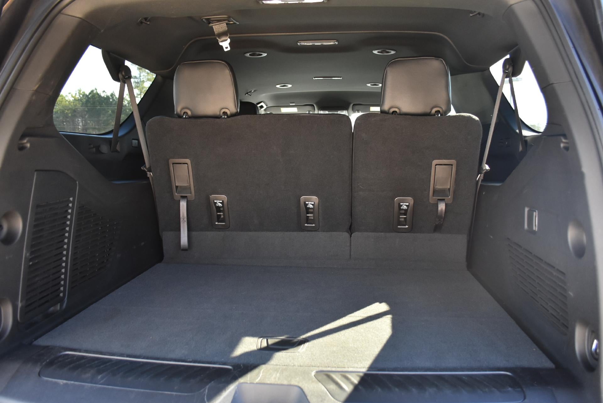 2023 Chevrolet Suburban 2WD LS