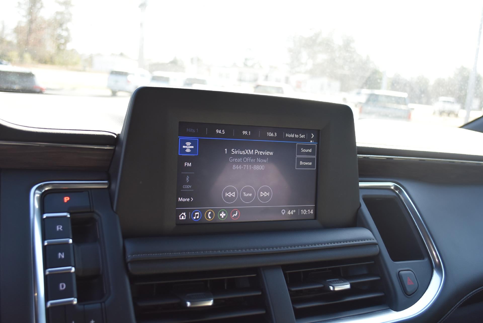 2023 Chevrolet Suburban 2WD LS