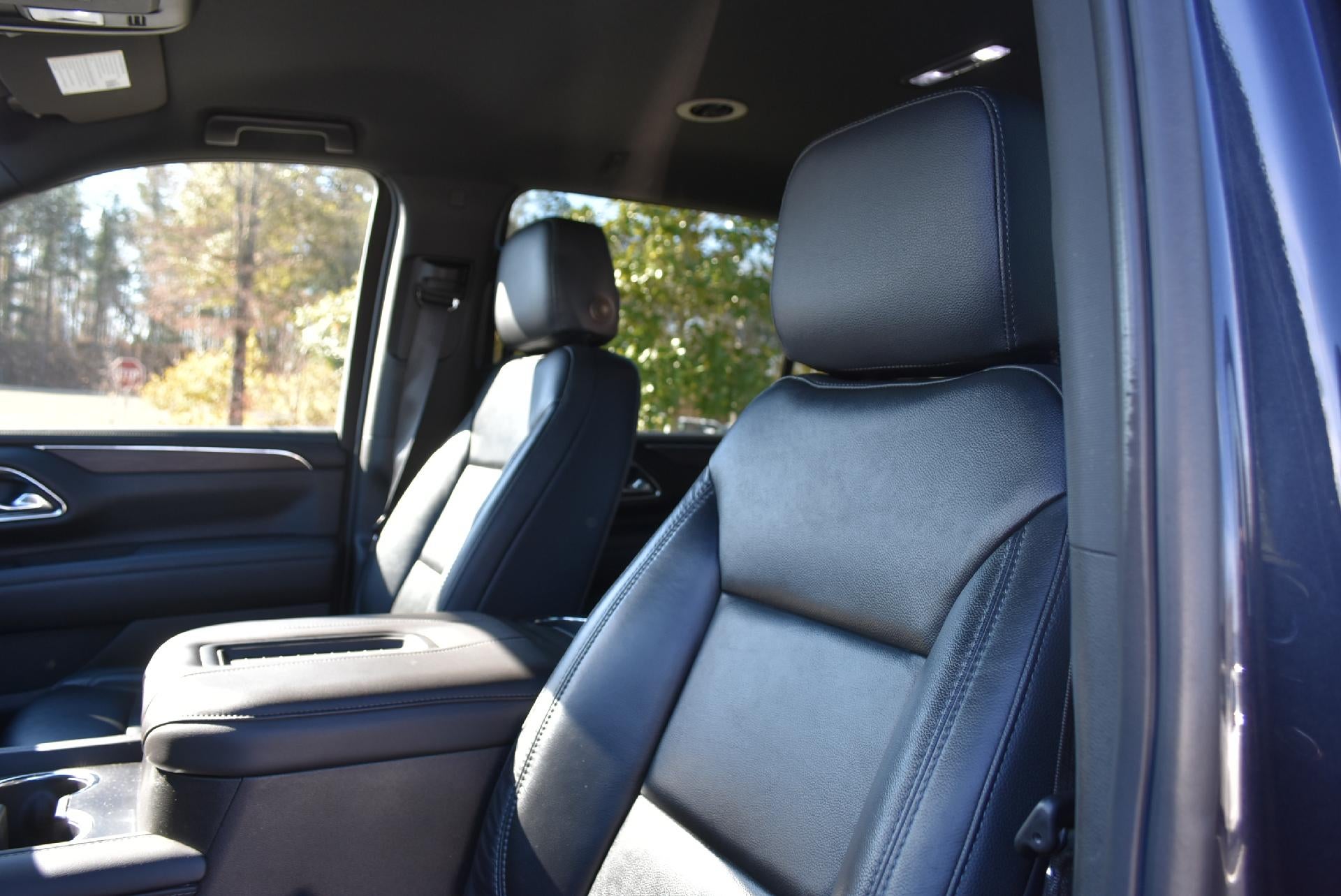 2023 Chevrolet Suburban 2WD LS