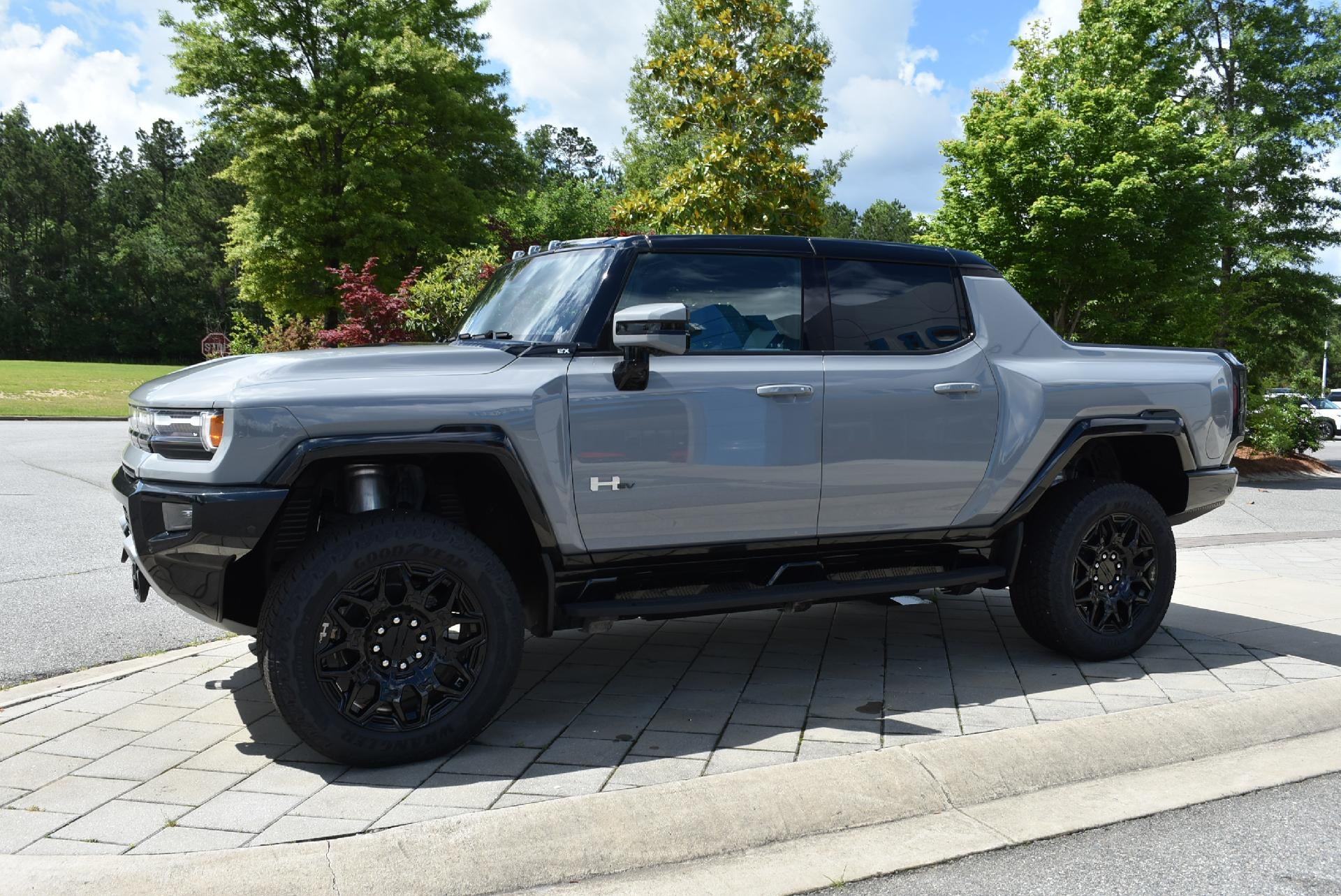 2025 GMC HUMMER EV Pickup 2X
