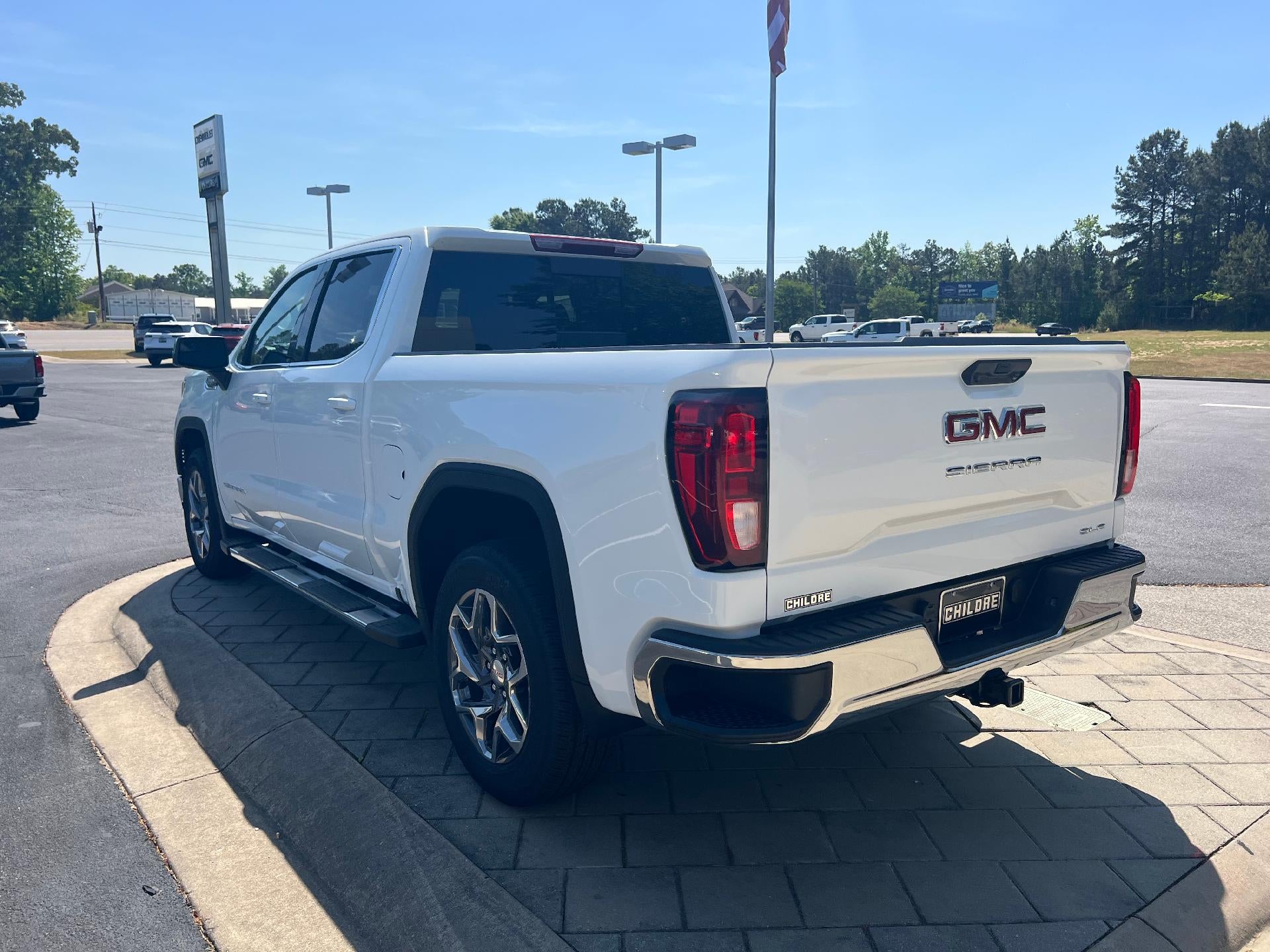 2026 GMC Sierra 1500 SLE