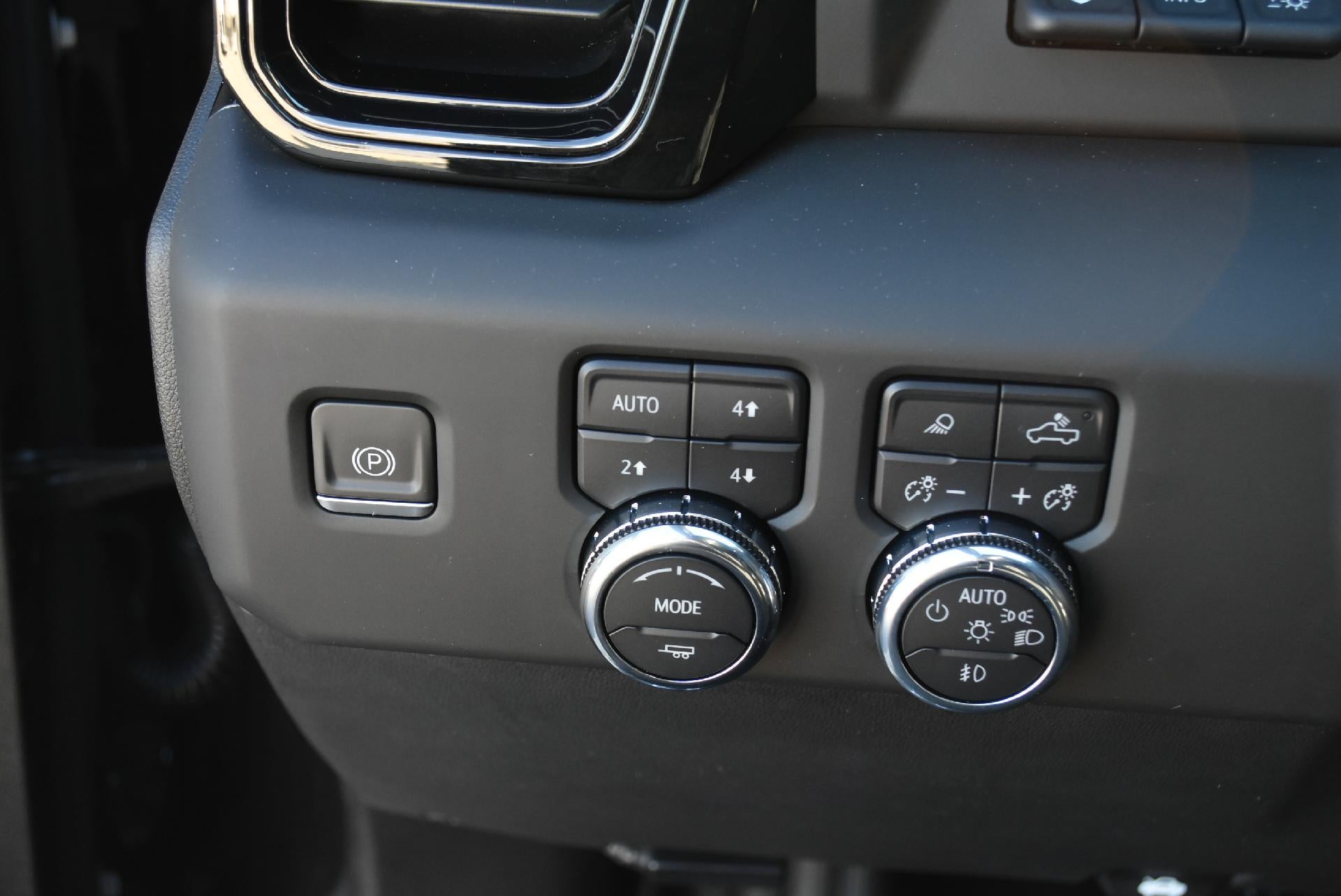 2023 GMC Sierra 1500 Crew Cab Short Box 4-Wheel Drive AT4