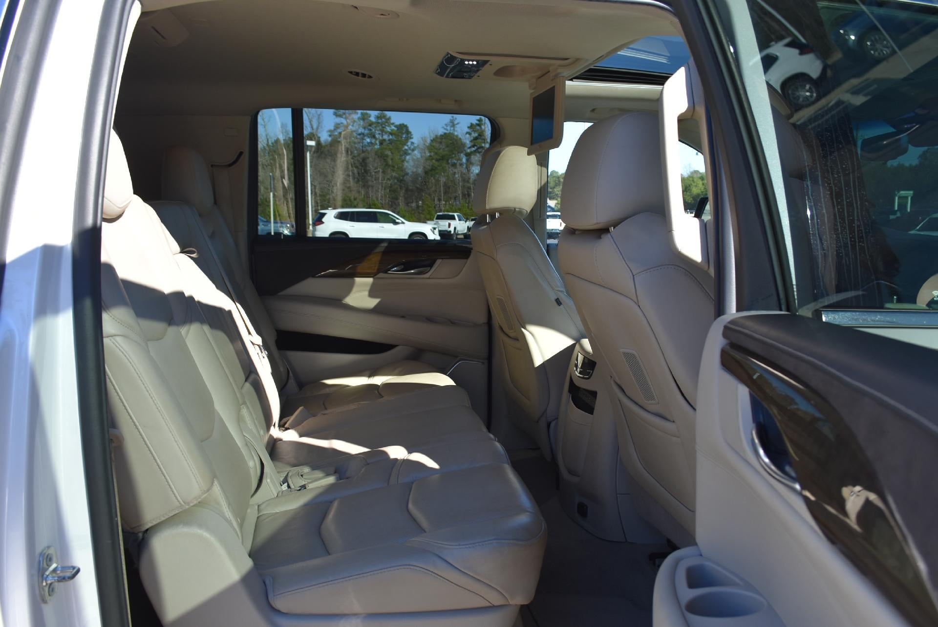 2019 Cadillac Escalade ESV 4WD Premium Luxury