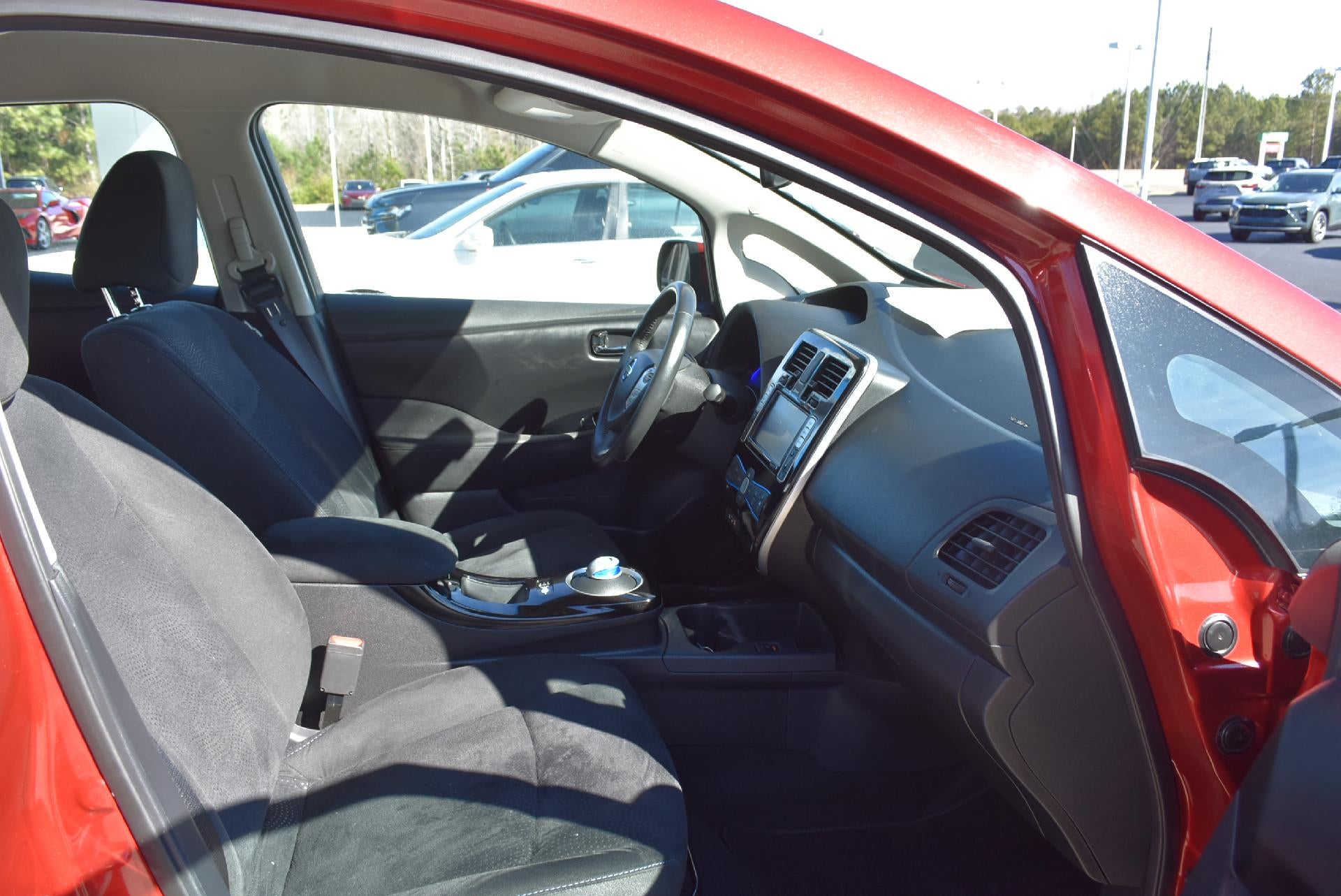 2015 Nissan LEAF 4dr HB SV