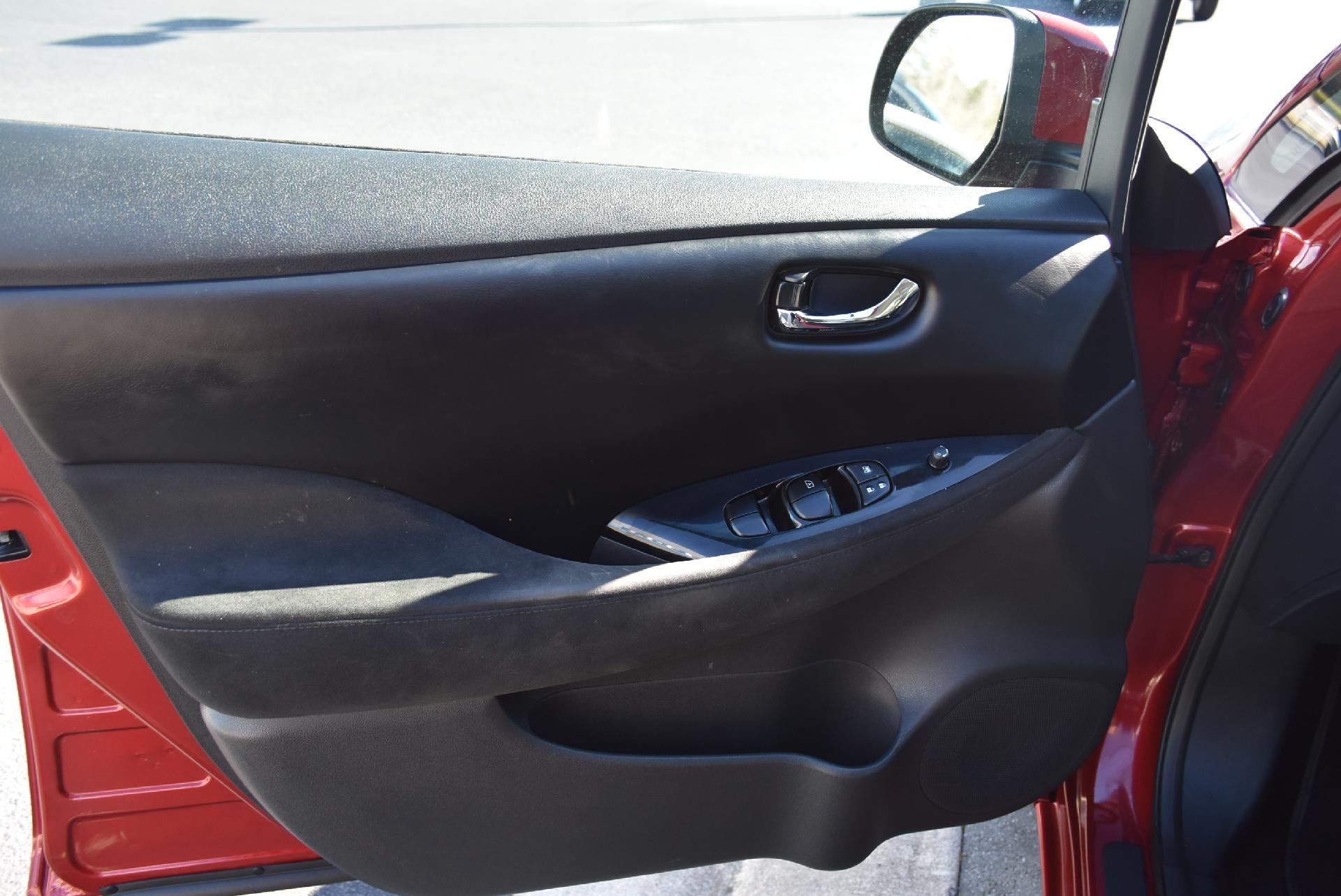 2015 Nissan LEAF 4dr HB SV