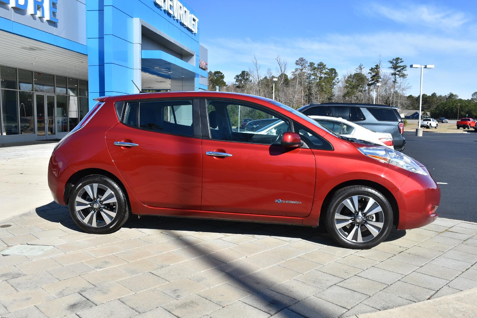 2015 Nissan LEAF 4dr HB SV
