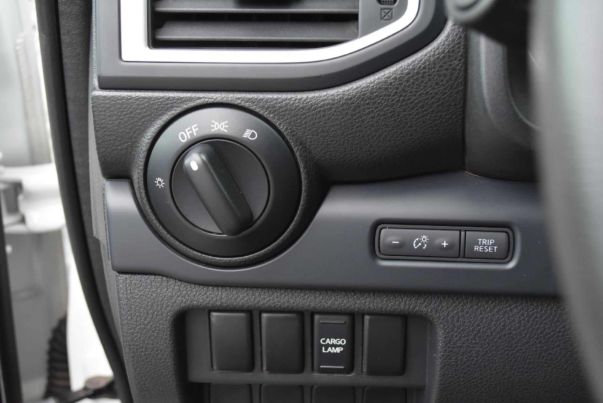 2017 Nissan TITAN 4x2 Single Cab S