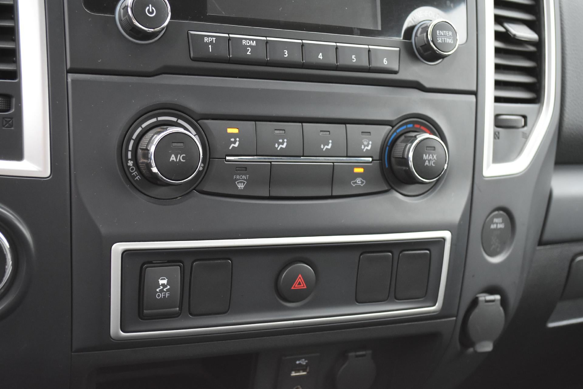 2017 Nissan TITAN 4x2 Single Cab S