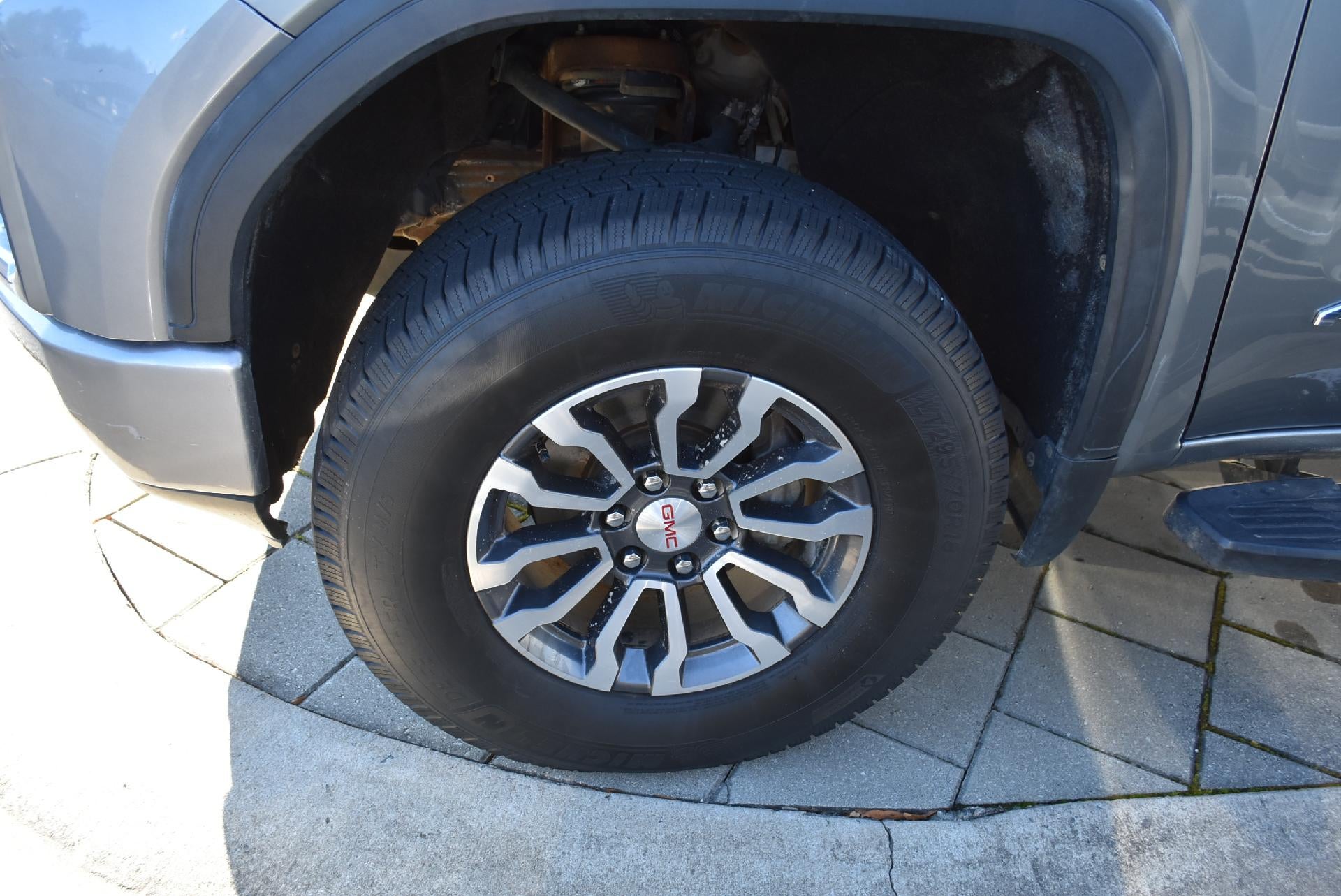 2020 GMC Sierra 1500 Crew Cab Short Box 4-Wheel Drive AT4