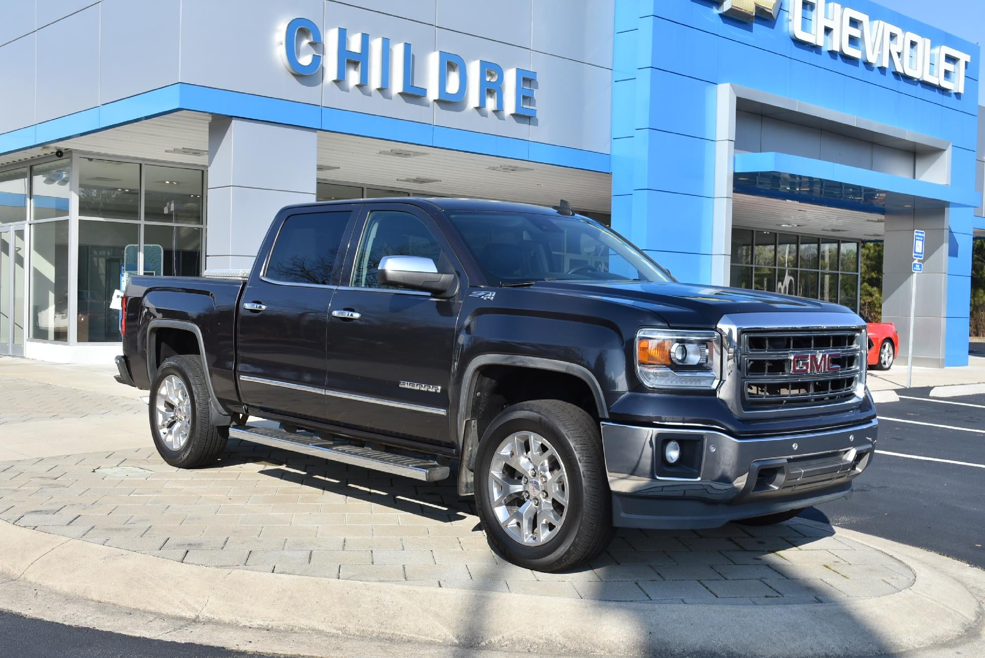 2015 GMC Sierra 1500 Crew Cab Short Box 4-Wheel Drive SLT