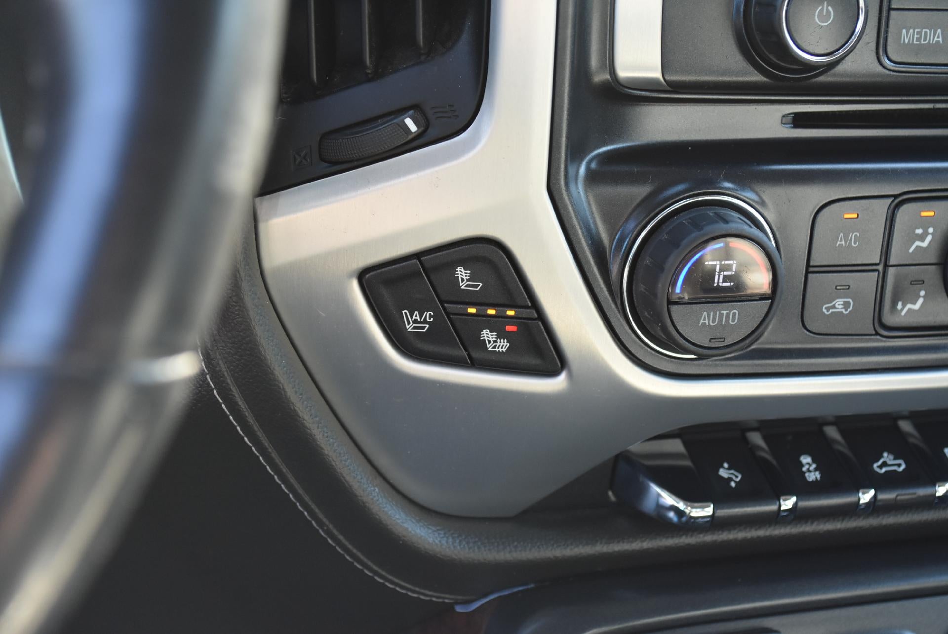 2015 GMC Sierra 1500 Crew Cab Short Box 4-Wheel Drive SLT