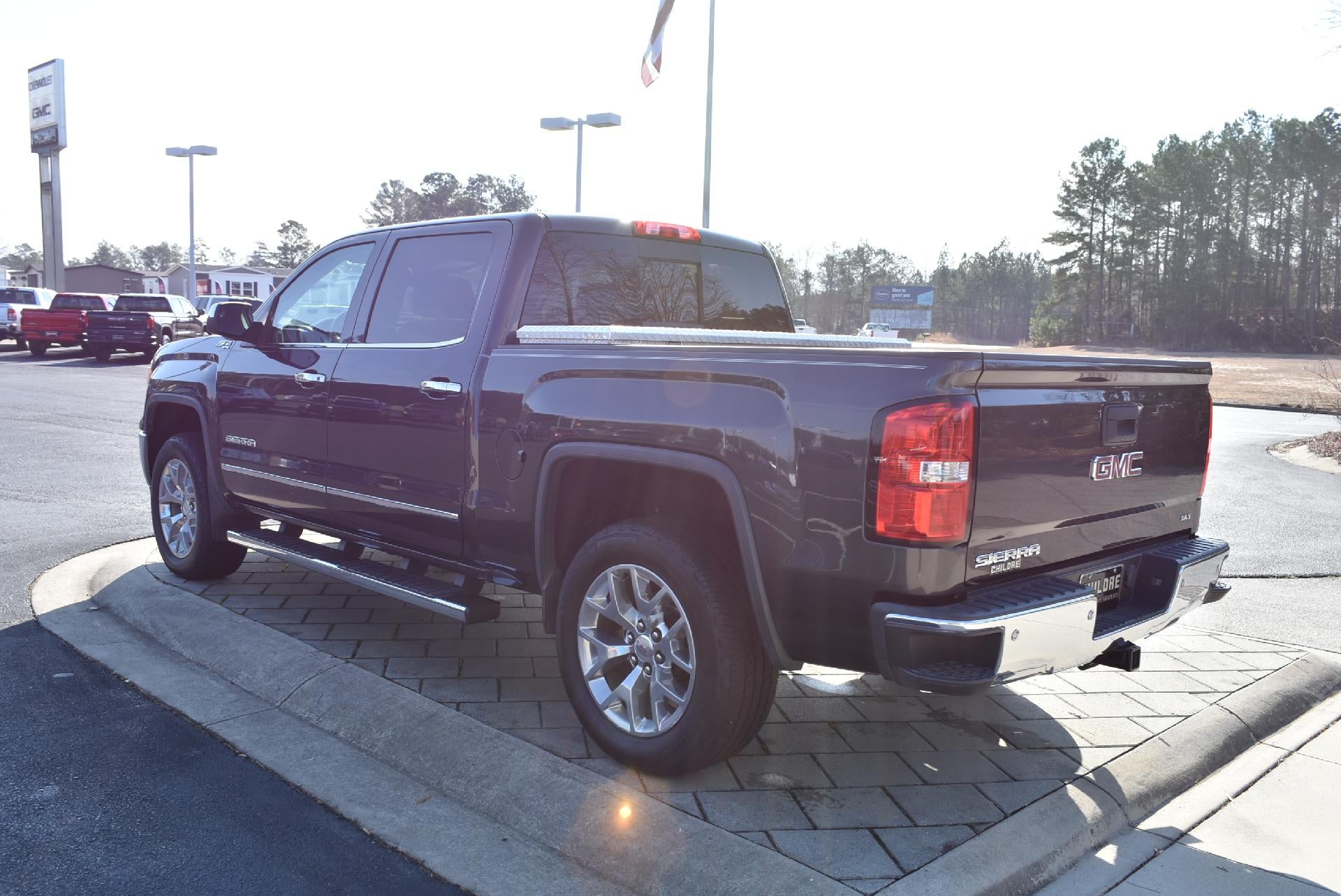 2015 GMC Sierra 1500 Crew Cab Short Box 4-Wheel Drive SLT