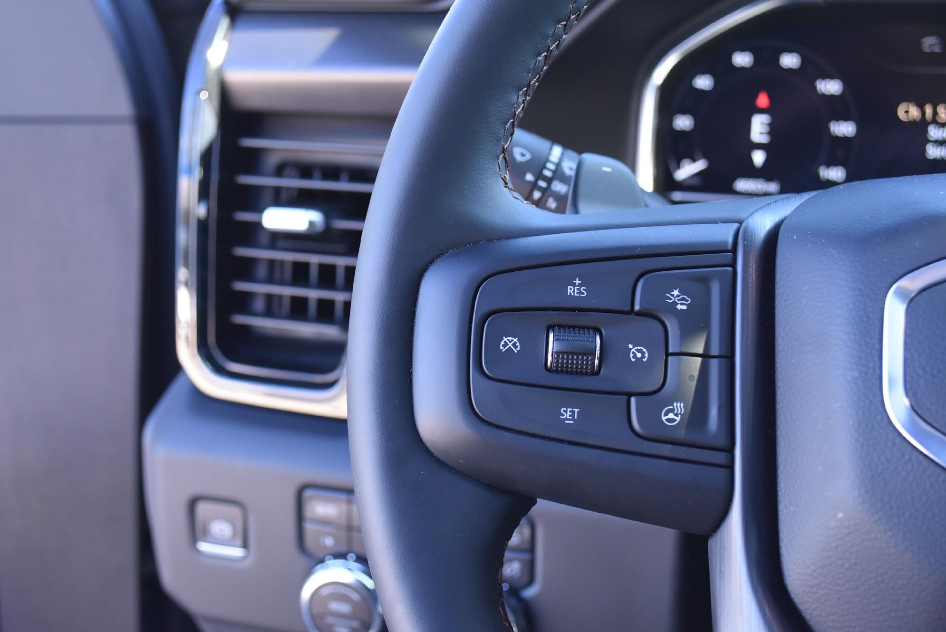 2025 GMC Sierra 1500 Crew Cab Short Box 4-Wheel Drive AT4