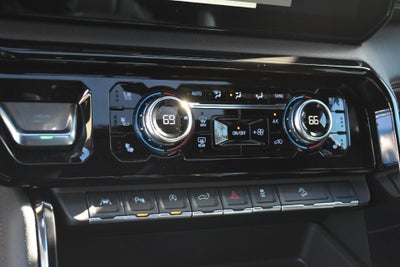 2025 GMC Sierra 1500 Crew Cab Short Box 4-Wheel Drive AT4