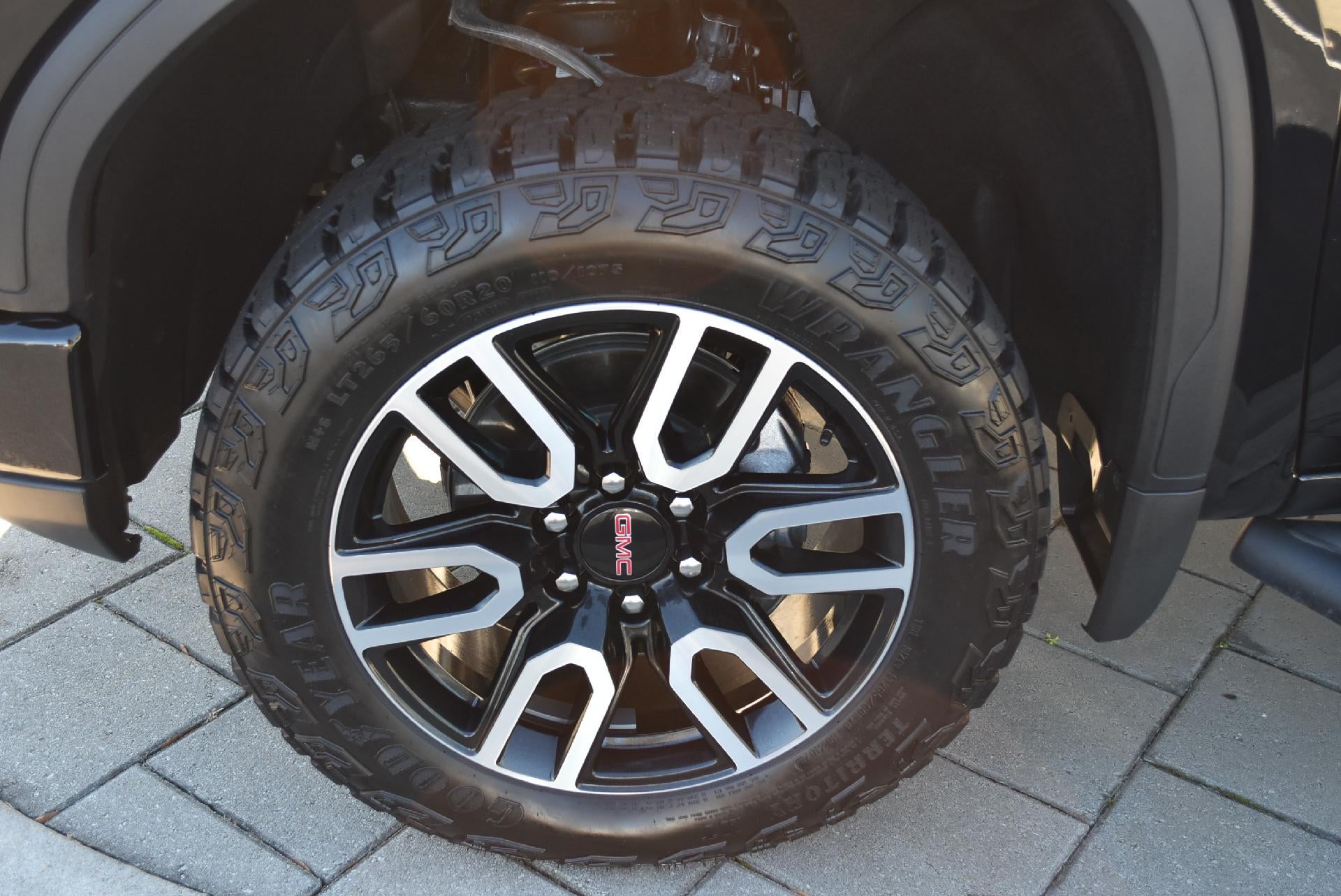 2025 GMC Sierra 1500 Crew Cab Short Box 4-Wheel Drive AT4