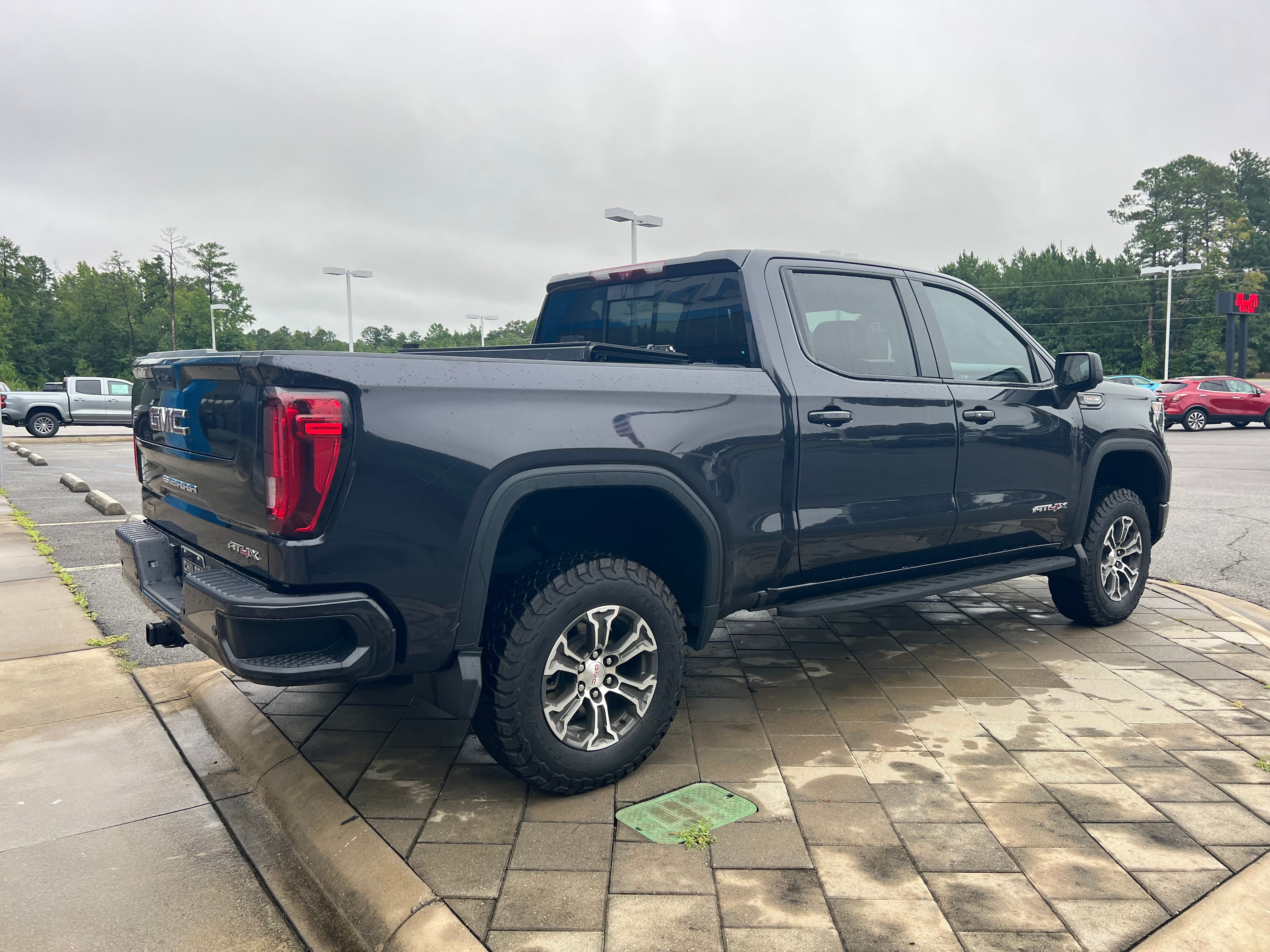 2023 GMC Sierra 1500 Crew Cab Short Box 4-Wheel Drive AT4X
