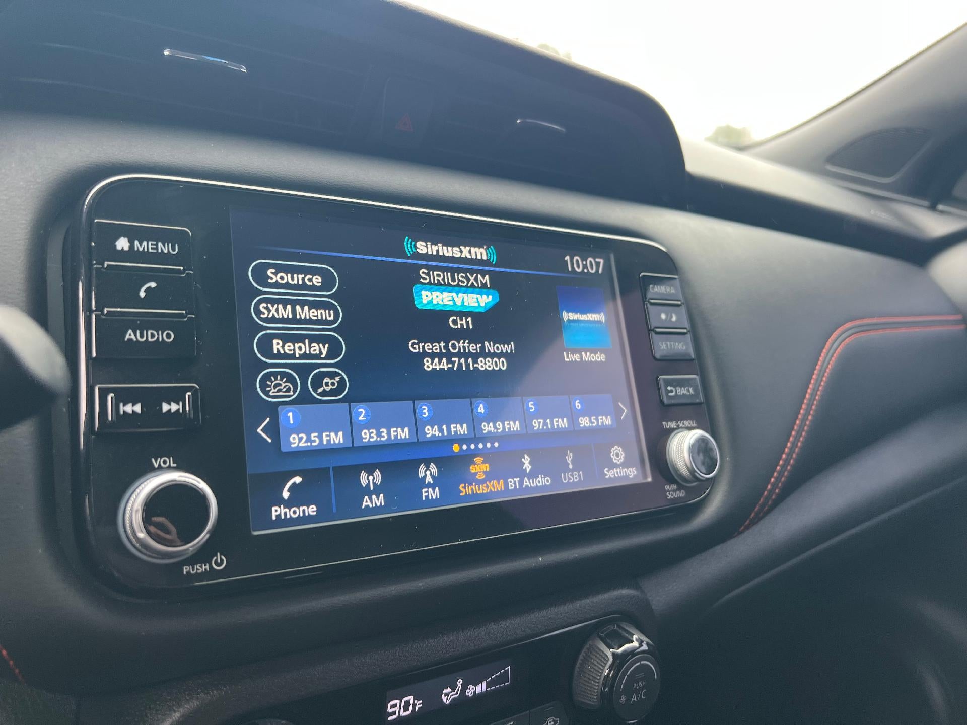 2021 Nissan Kicks SR FWD