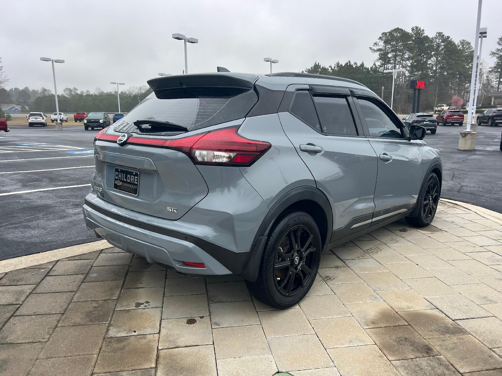 2021 Nissan Kicks SR FWD
