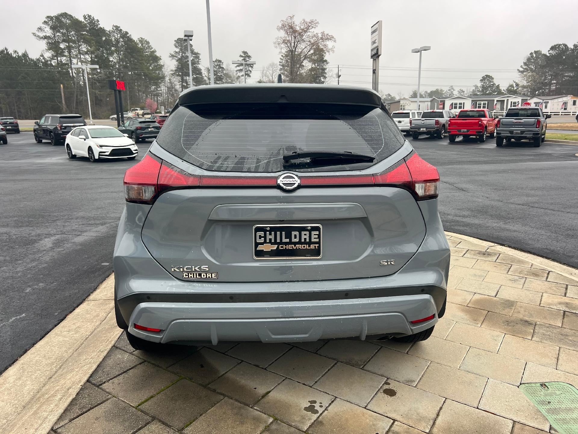 2021 Nissan Kicks SR FWD