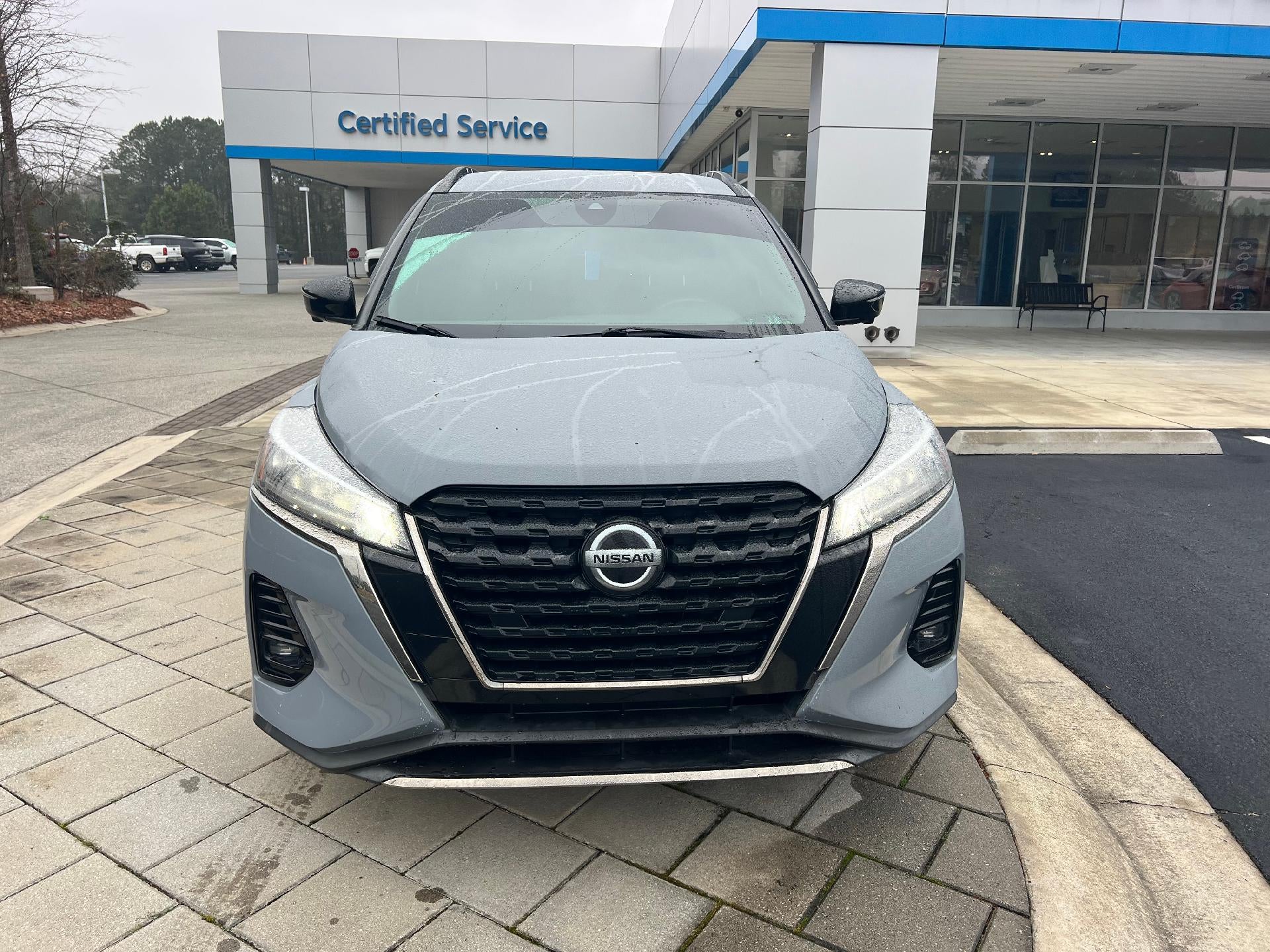 2021 Nissan Kicks SR FWD