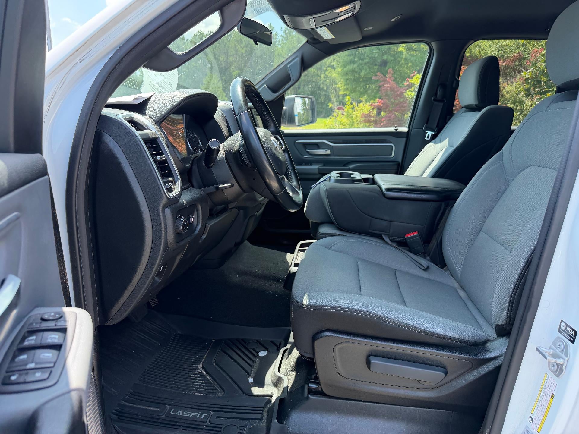 2022 RAM 1500 Big Horn Quad Cab 4x4 6'4" Box