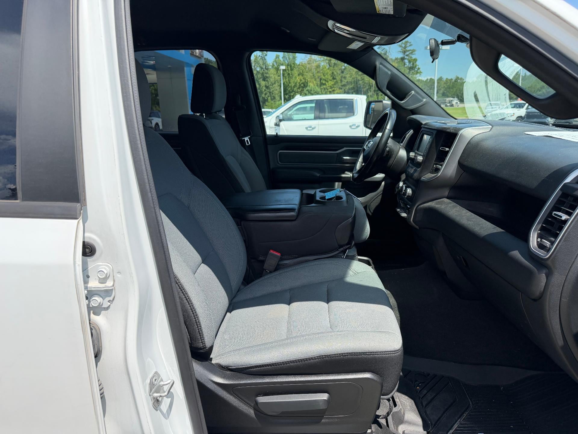2022 RAM 1500 Big Horn Quad Cab 4x4 6'4" Box