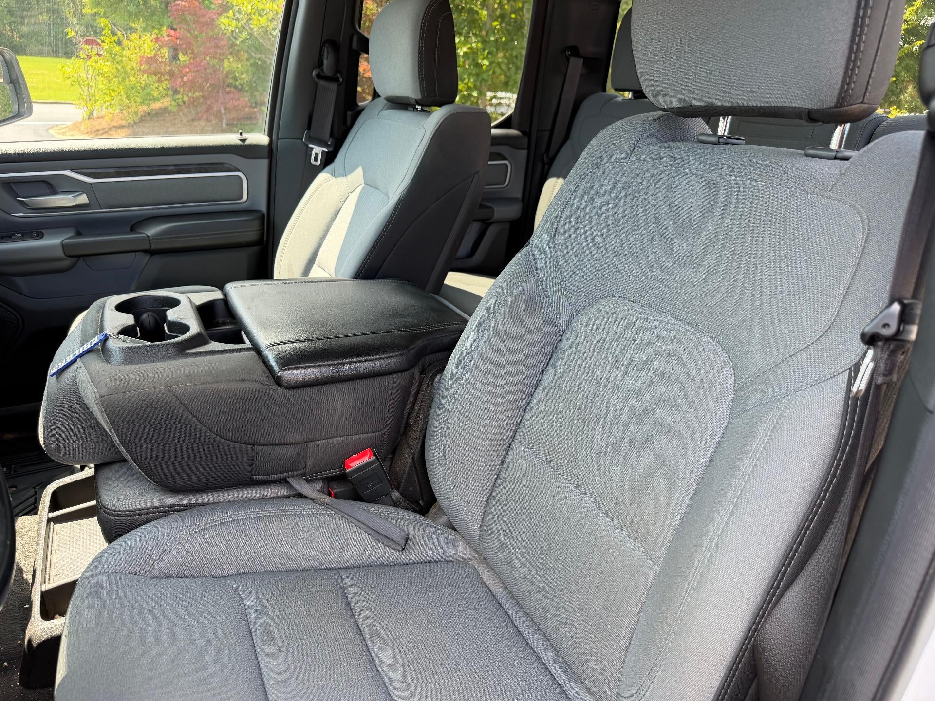 2022 RAM 1500 Big Horn Quad Cab 4x4 6'4" Box