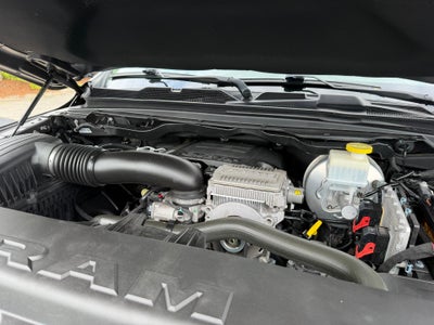 2022 RAM 1500 Laramie Crew Cab 4x4 5'7" Box