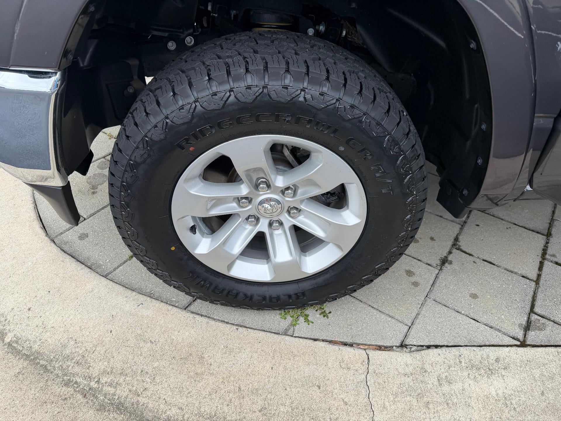 2022 RAM 1500 Laramie Crew Cab 4x4 5'7" Box