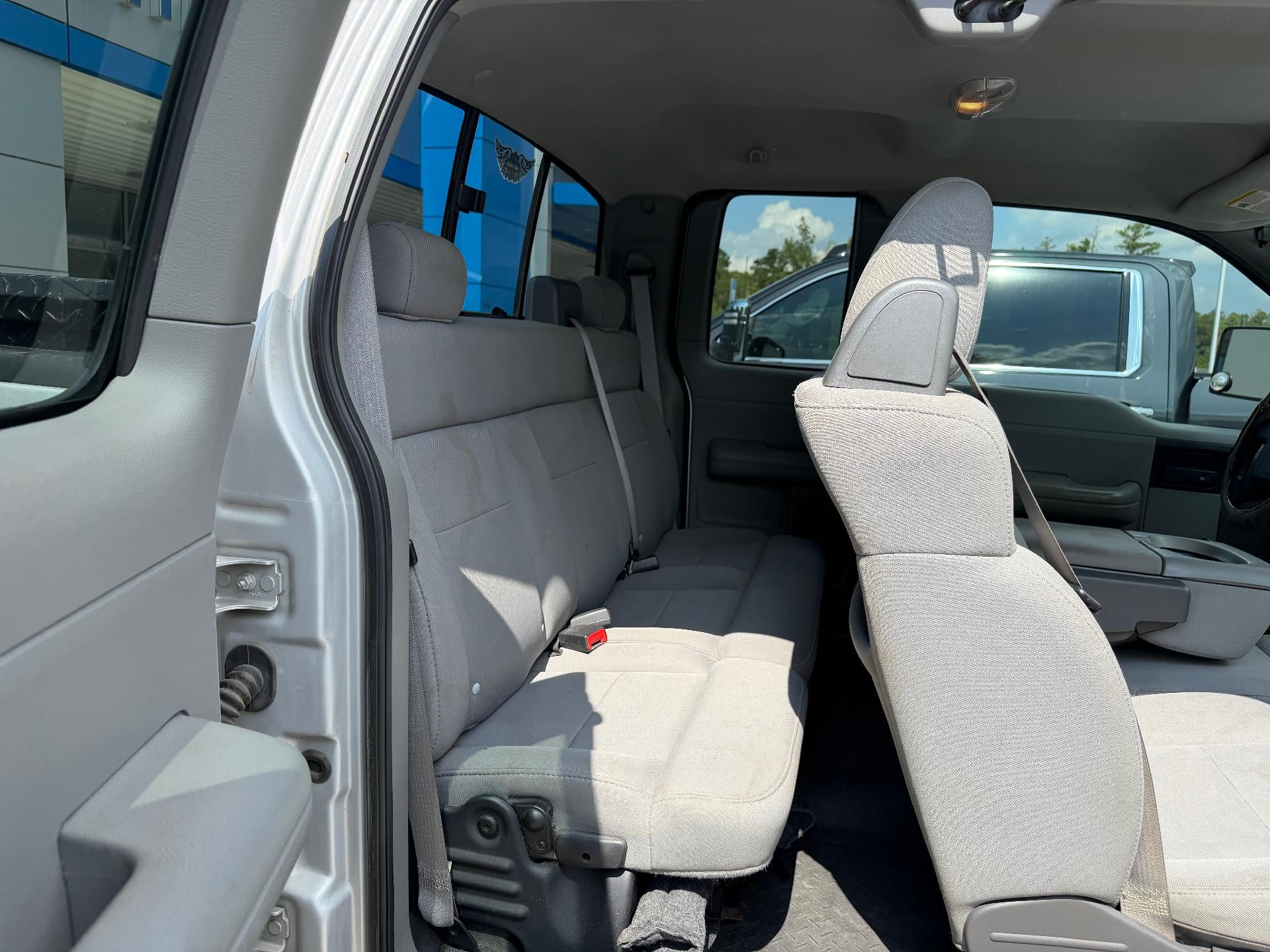 2005 Ford F-150 STX