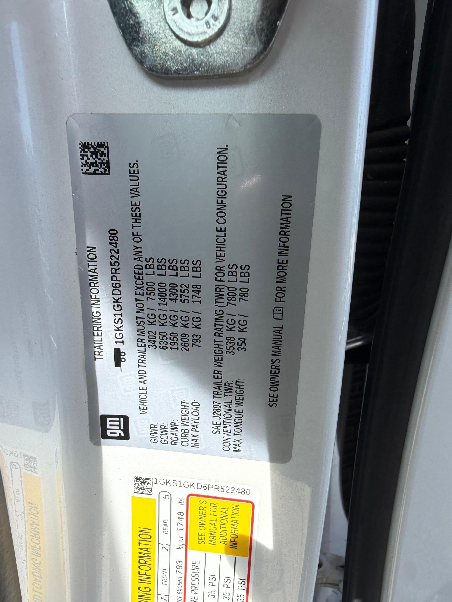 2023 GMC Yukon XL SLT