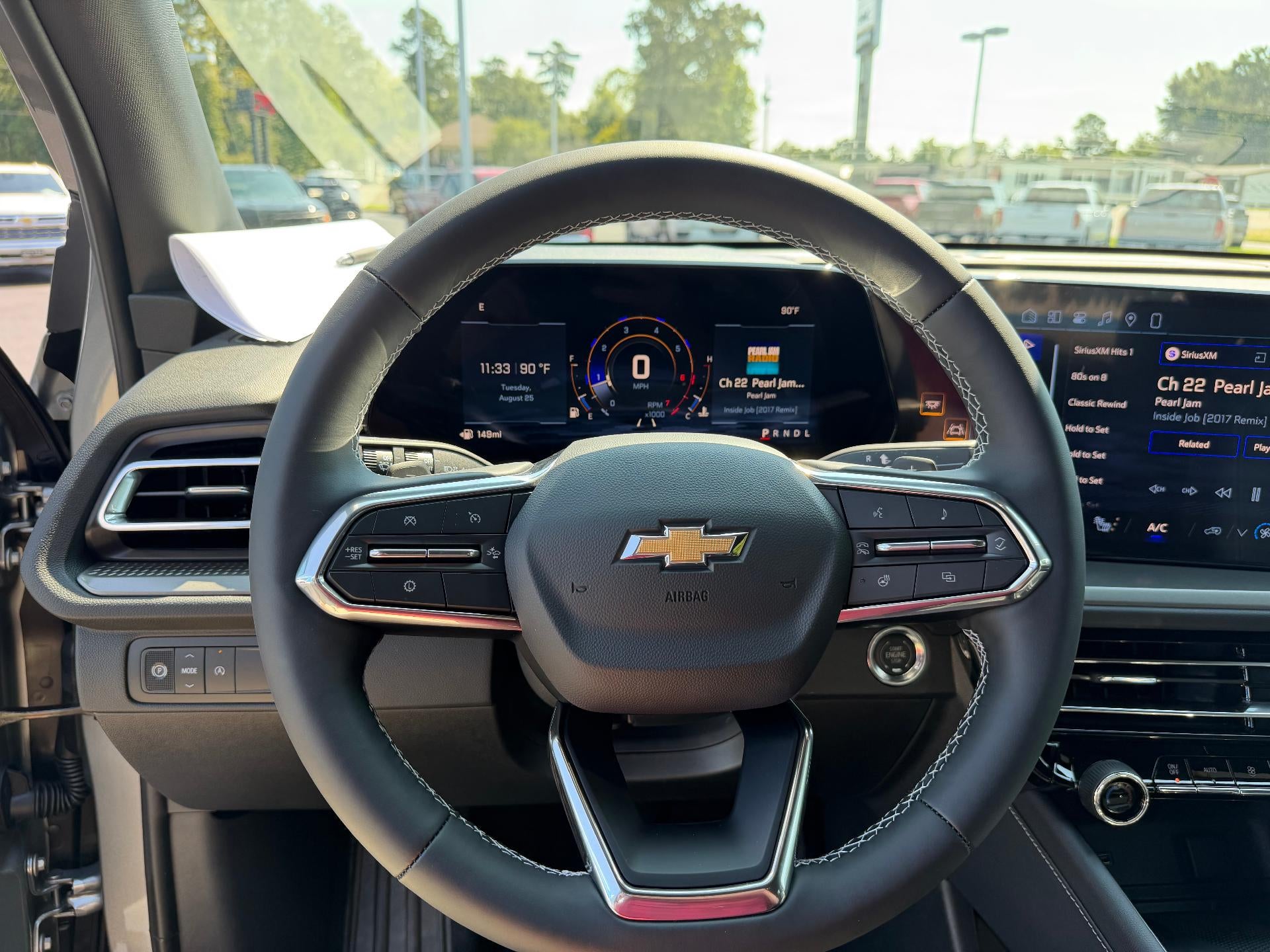 2027 Chevrolet Traverse LT