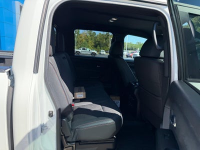 2024 Nissan TITAN Crew Cab PRO-4X 4x4
