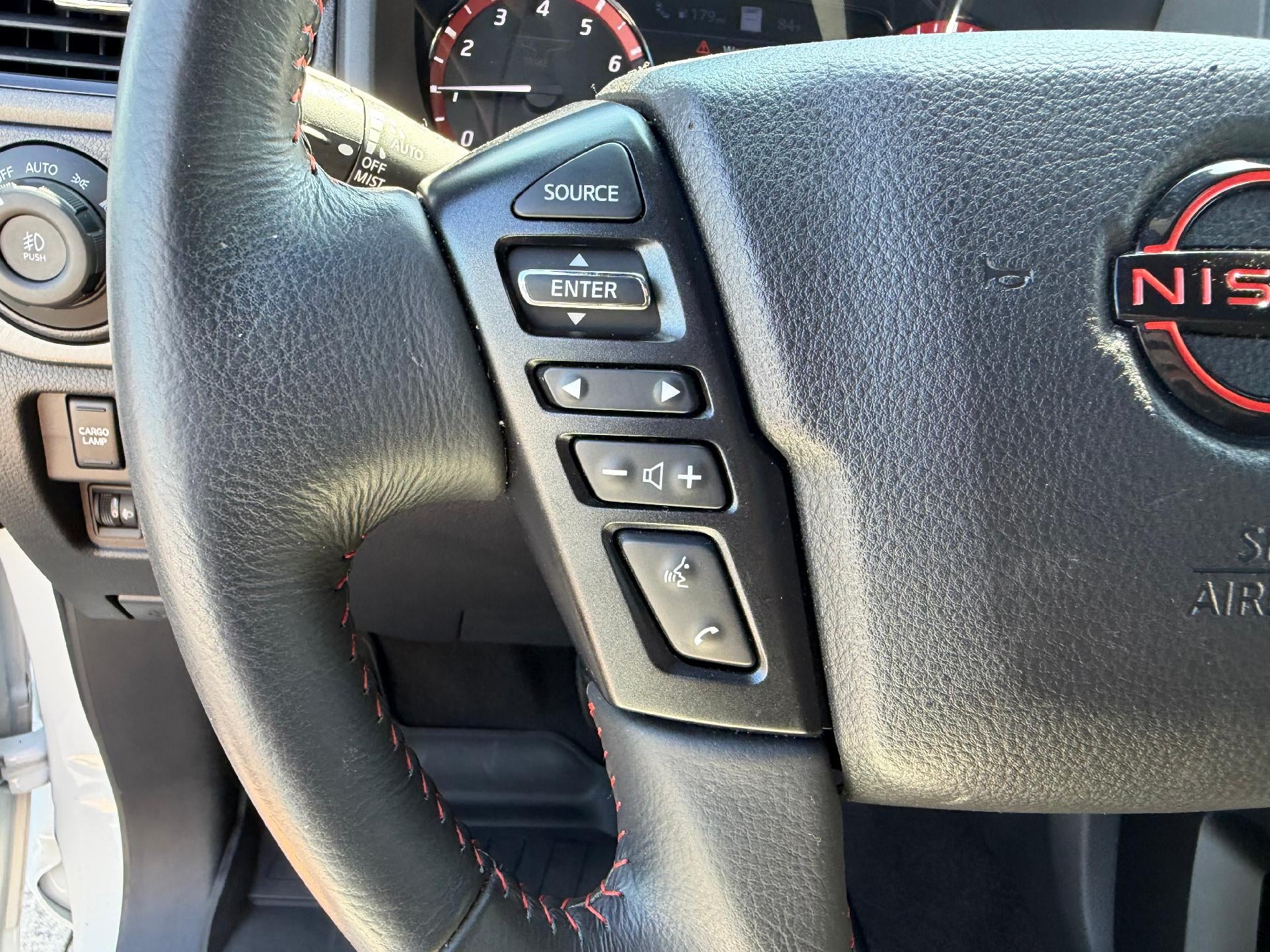 2024 Nissan TITAN Crew Cab PRO-4X 4x4
