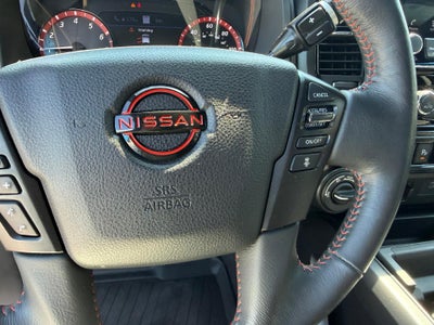 2024 Nissan TITAN Crew Cab PRO-4X 4x4