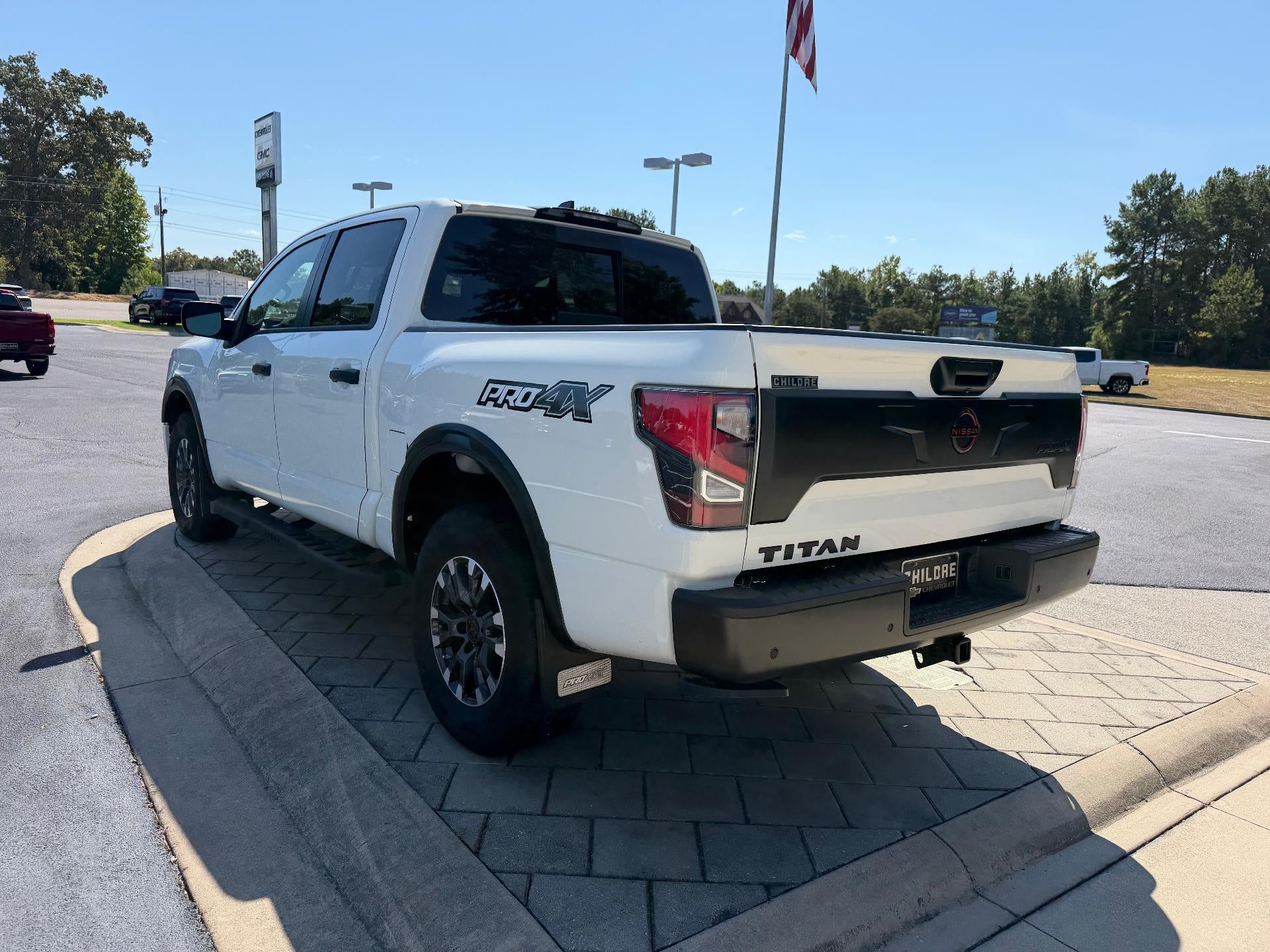 2024 Nissan TITAN Crew Cab PRO-4X 4x4