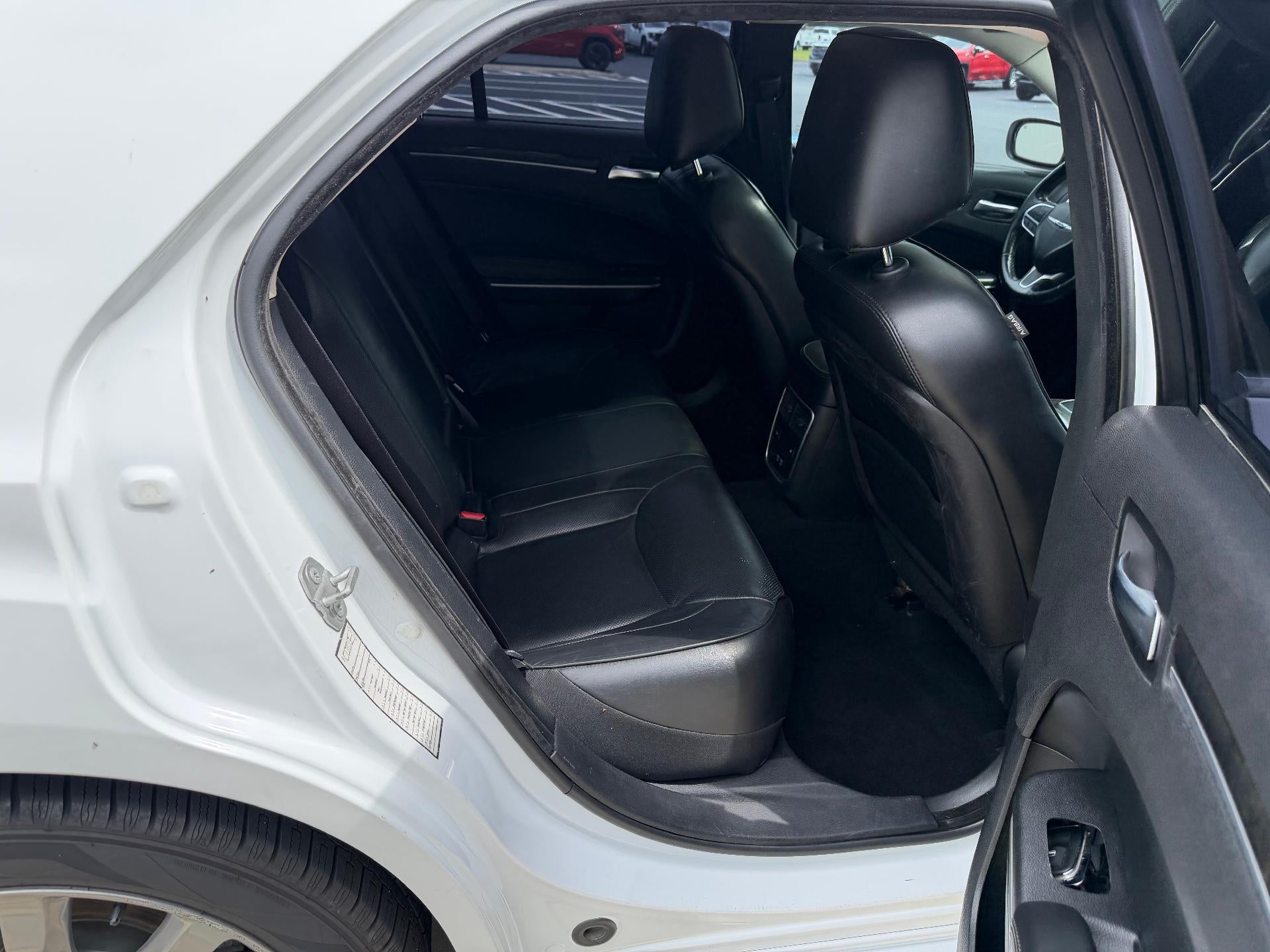 2019 Chrysler 300 Limited