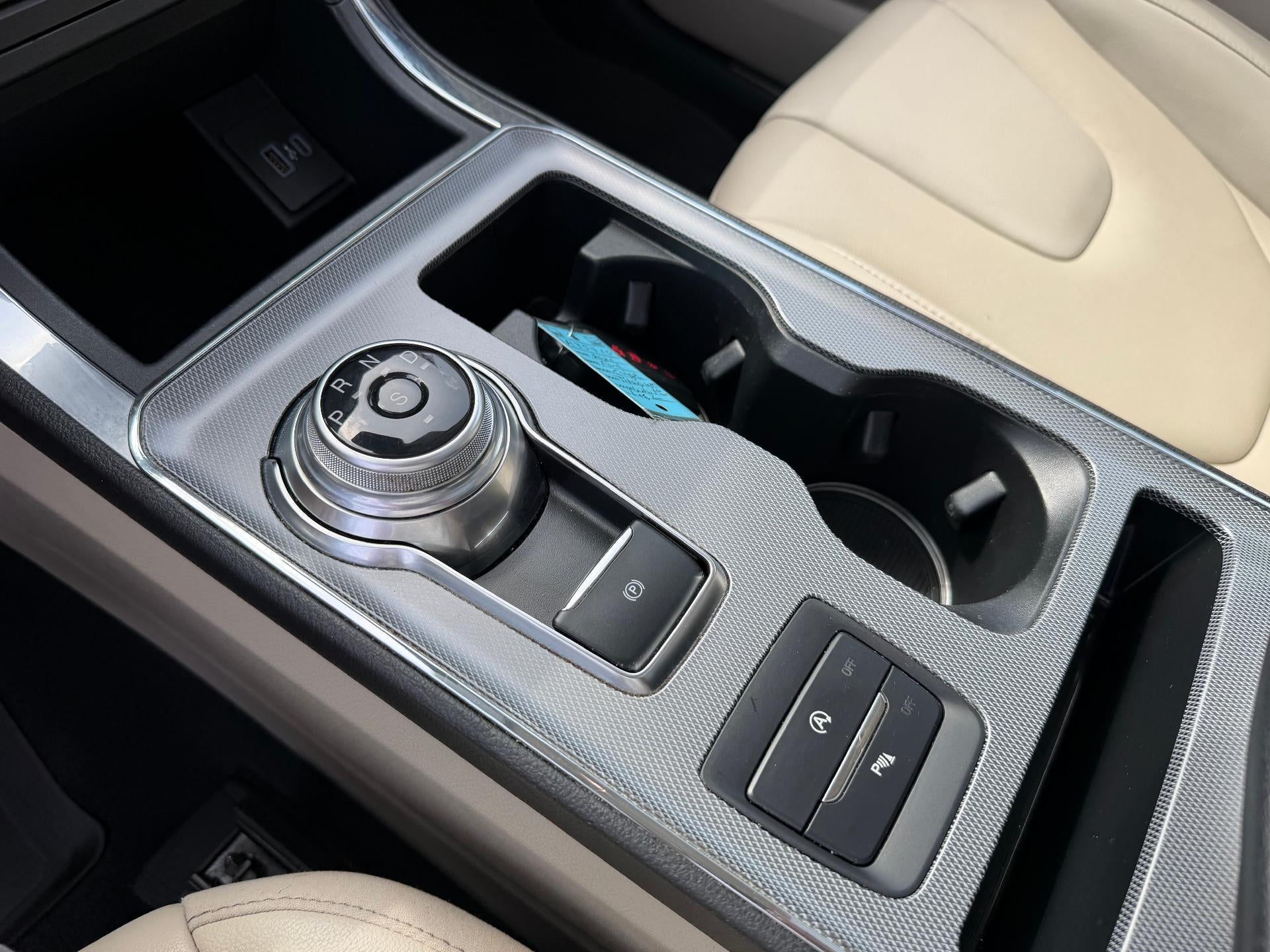 2021 Ford Edge Titanium